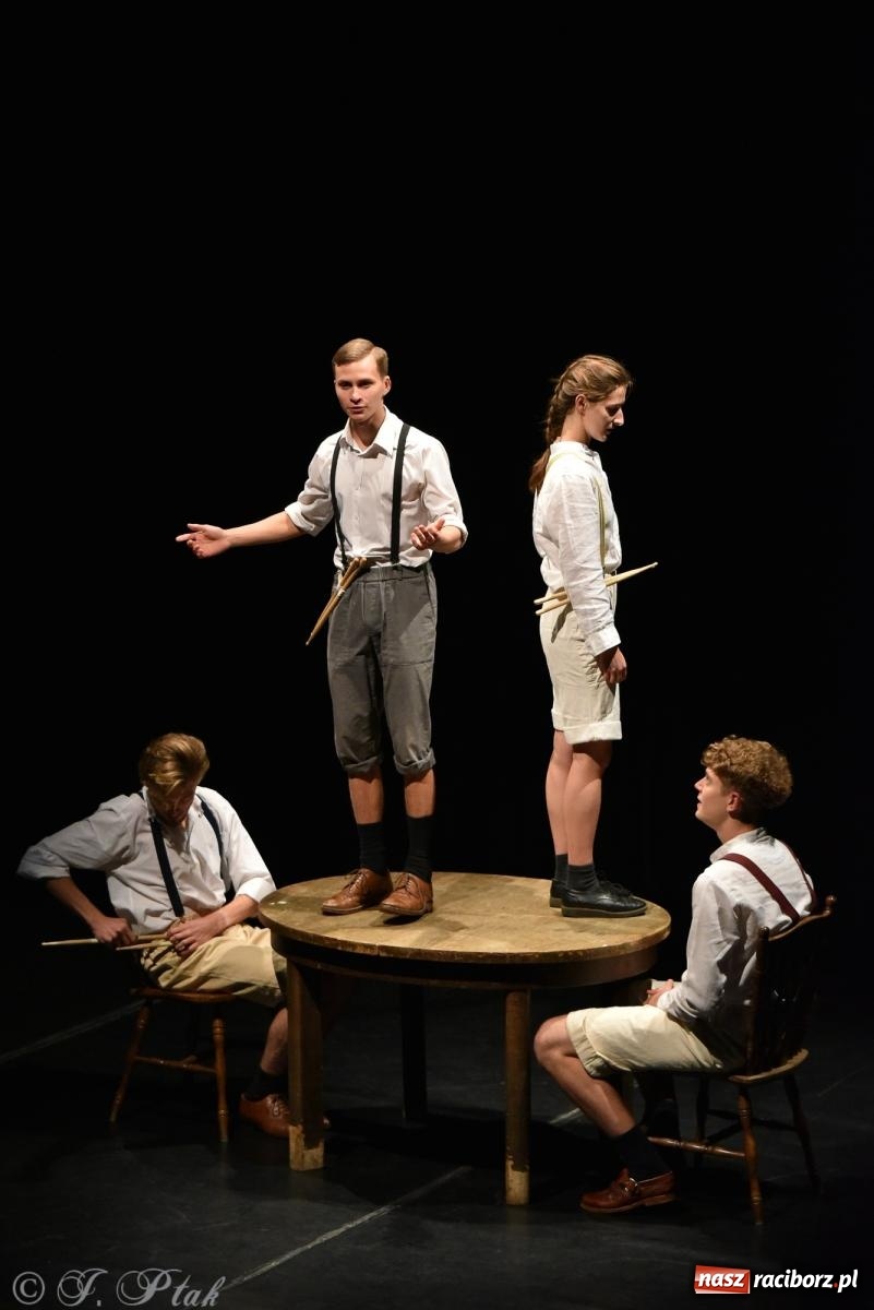 Zdjęcie w galerii na portalu naszraciborz.pl: Przewlekła trzyletniość. Blaszany Bębenek na OFF-ce wiadomości z regionu