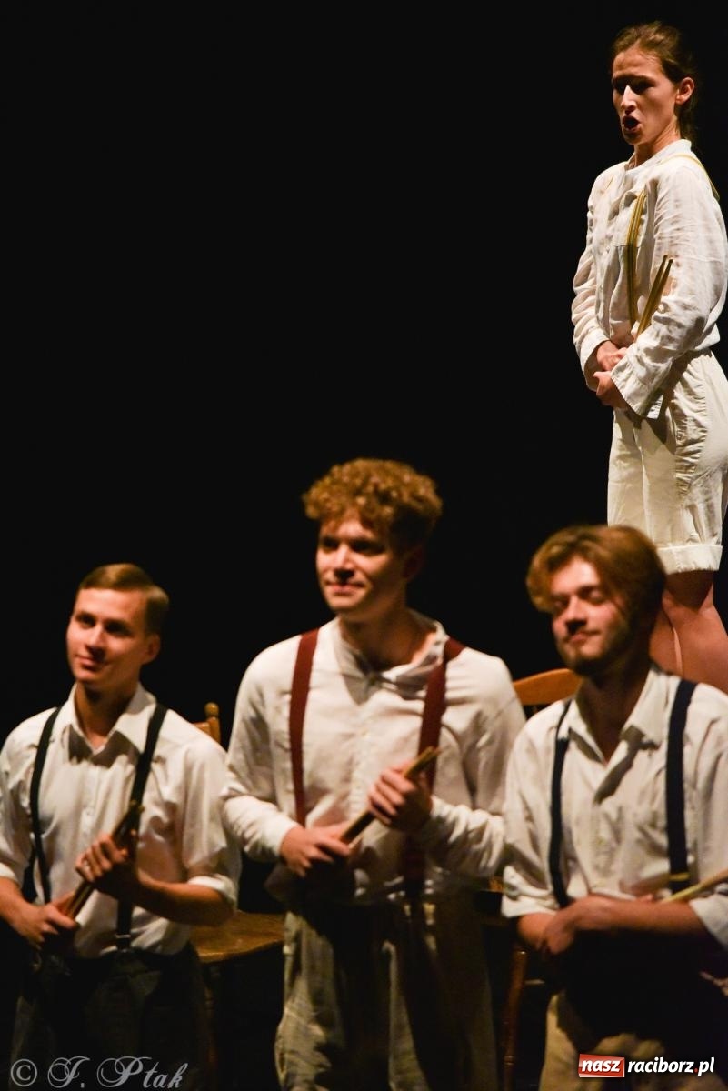 Zdjęcie w galerii na portalu naszraciborz.pl: Przewlekła trzyletniość. Blaszany Bębenek na OFF-ce wiadomości z regionu