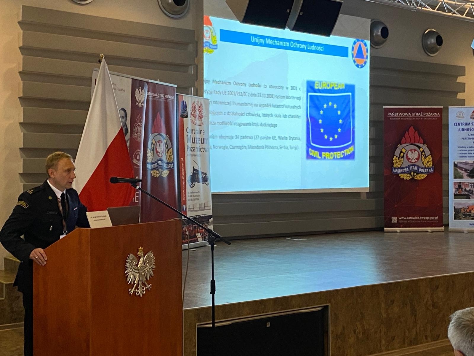 Zdjęcie w galerii na portalu naszraciborz.pl: 30 lat po wielkim pożarze w Kuźni Raciborskiej. Konferencja w muzeum pożarnictwa wiadomości z regionu