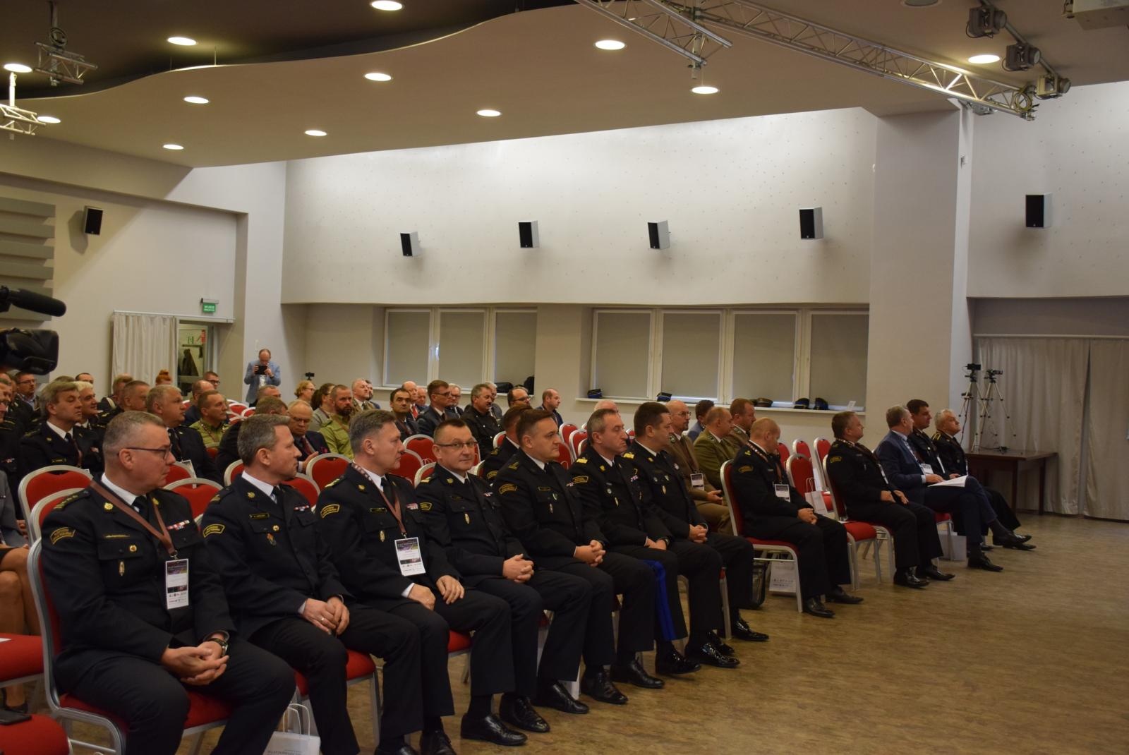 Zdjęcie w galerii na portalu naszraciborz.pl: 30 lat po wielkim pożarze w Kuźni Raciborskiej. Konferencja w muzeum pożarnictwa wiadomości z regionu