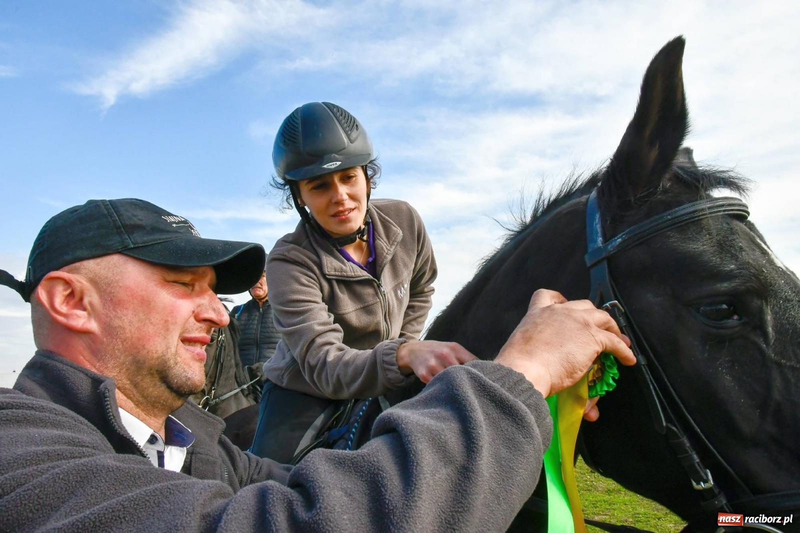 Zdjęcie w galerii na portalu naszraciborz.pl: Ponad sto koni na żerdzińskim Hubertusie [FOTO i WIDEO] wiadomości z regionu