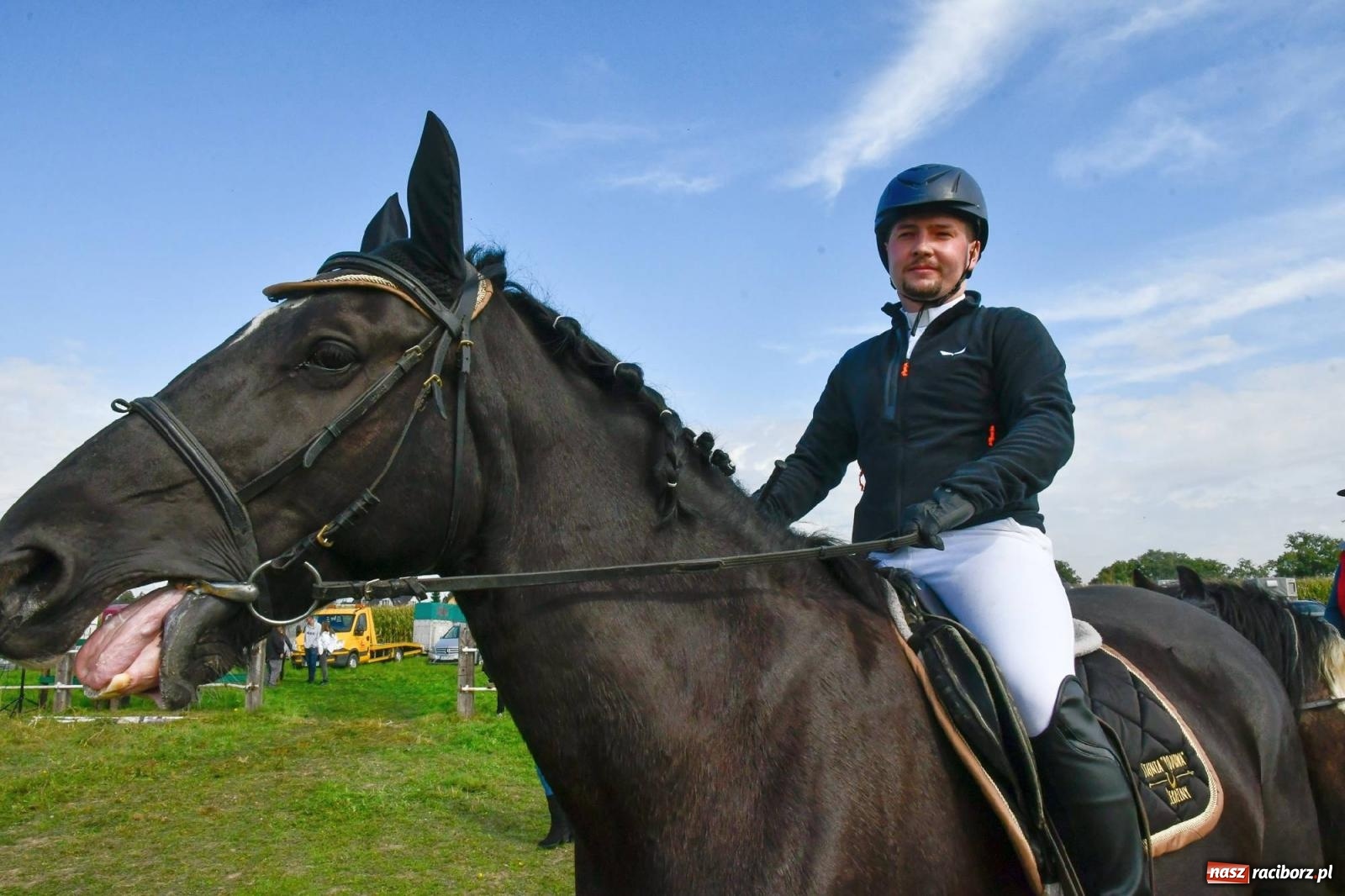 Zdjęcie w galerii na portalu naszraciborz.pl: Ponad sto koni na żerdzińskim Hubertusie [FOTO i WIDEO] wiadomości z regionu