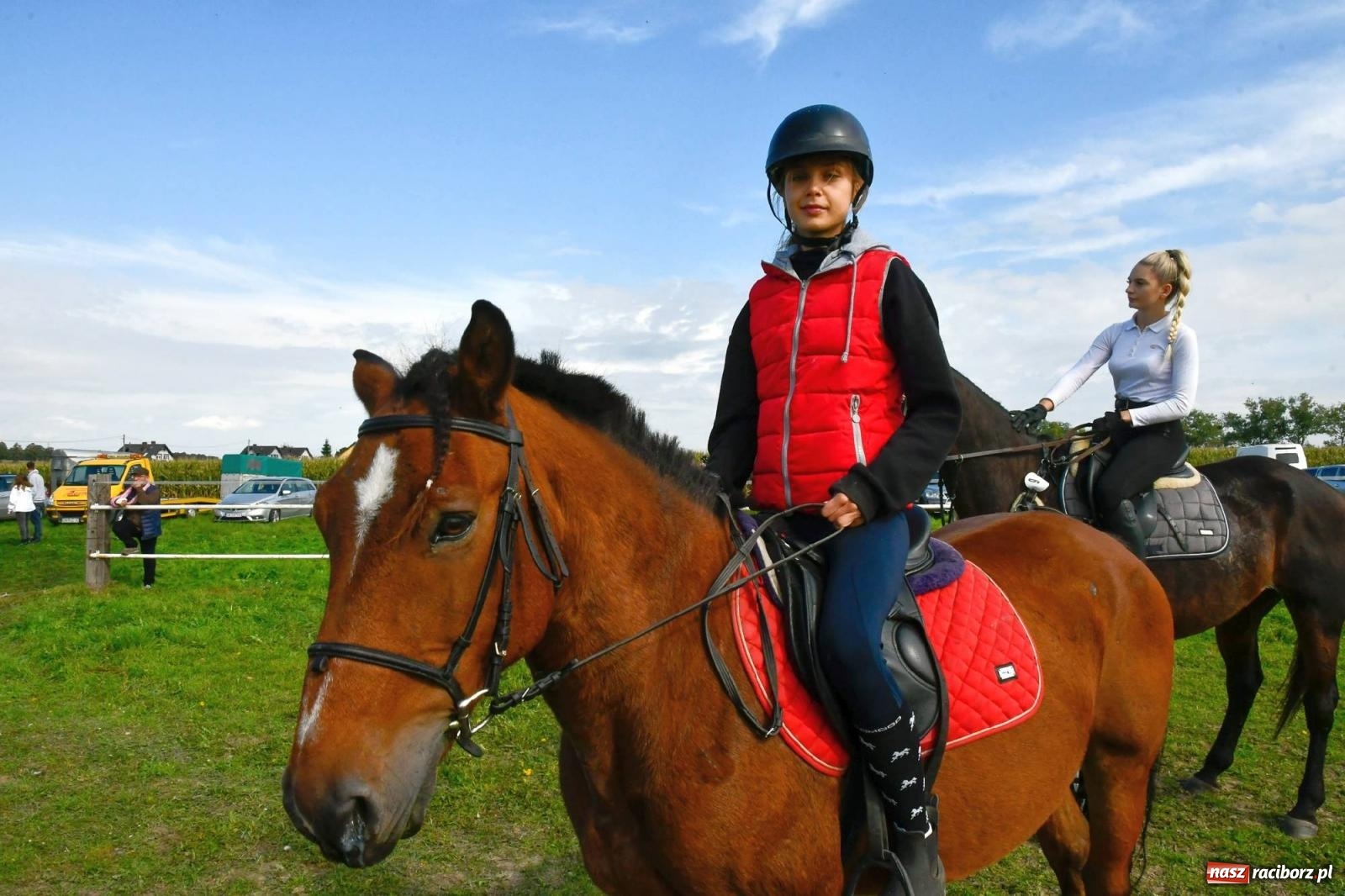 Zdjęcie w galerii na portalu naszraciborz.pl: Ponad sto koni na żerdzińskim Hubertusie [FOTO i WIDEO] wiadomości z regionu