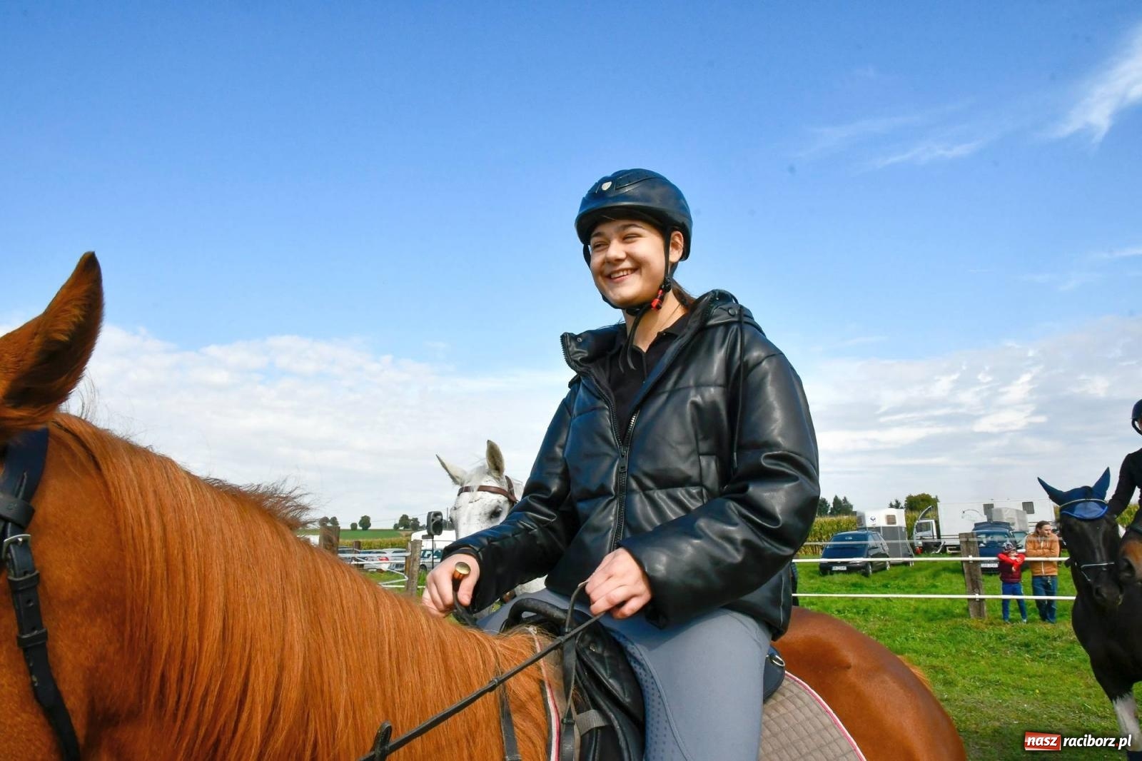 Zdjęcie w galerii na portalu naszraciborz.pl: Ponad sto koni na żerdzińskim Hubertusie [FOTO i WIDEO] wiadomości z regionu
