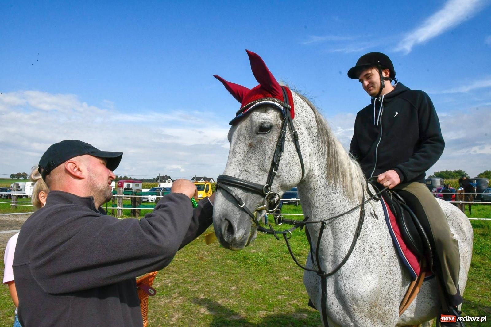 Zdjęcie w galerii na portalu naszraciborz.pl: Ponad sto koni na żerdzińskim Hubertusie [FOTO i WIDEO] wiadomości z regionu