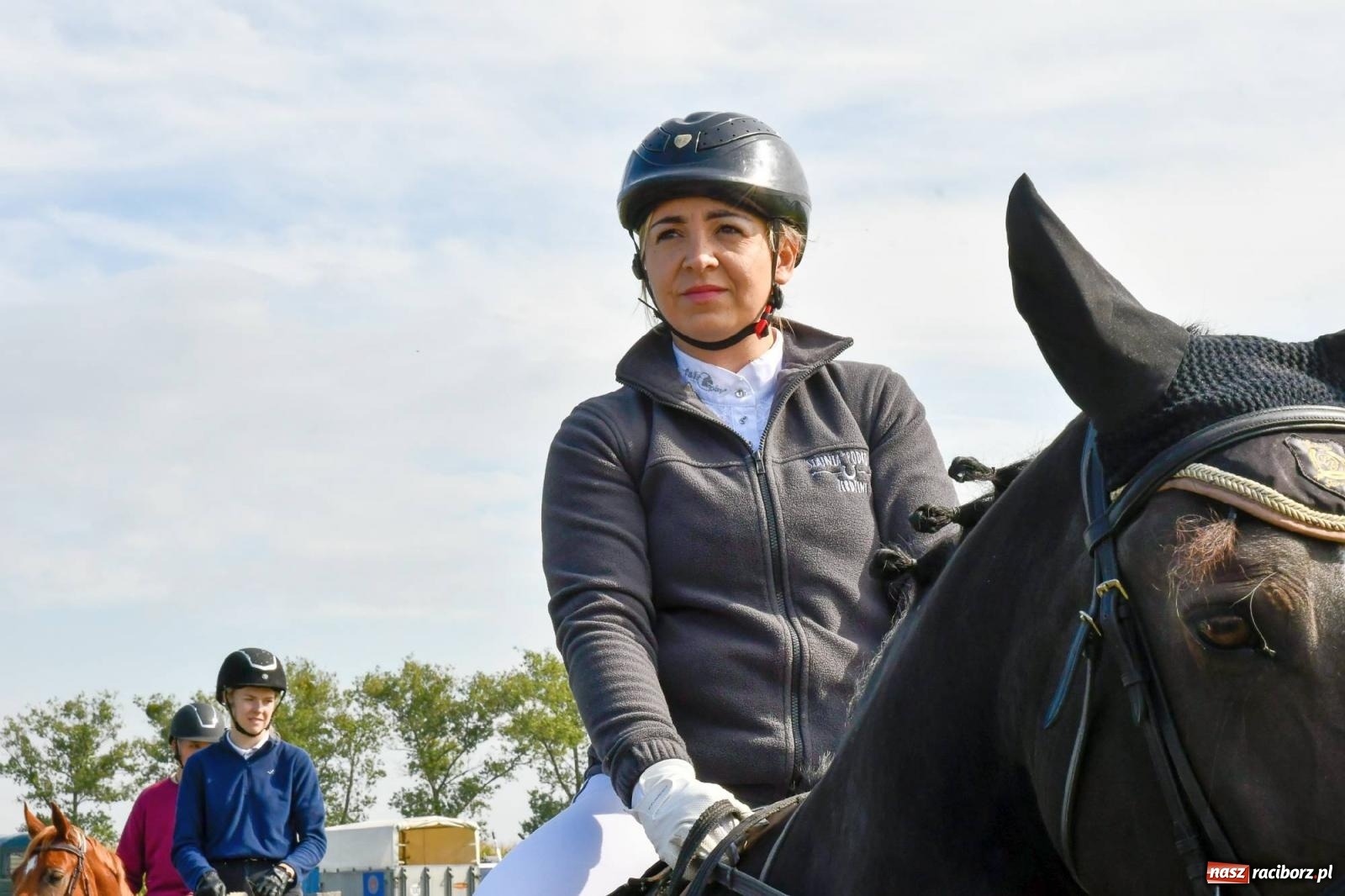 Zdjęcie w galerii na portalu naszraciborz.pl: Ponad sto koni na żerdzińskim Hubertusie [FOTO i WIDEO] wiadomości z regionu