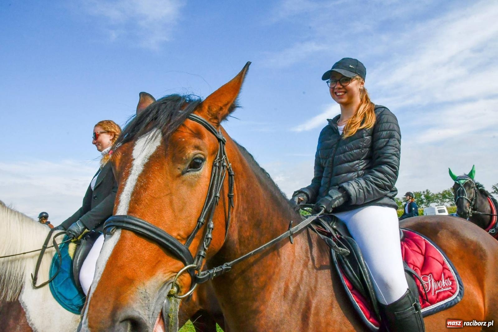 Zdjęcie w galerii na portalu naszraciborz.pl: Ponad sto koni na żerdzińskim Hubertusie [FOTO i WIDEO] wiadomości z regionu