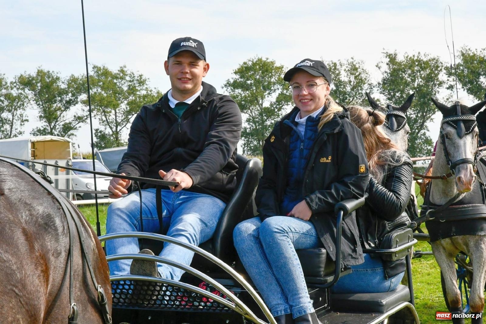 Zdjęcie w galerii na portalu naszraciborz.pl: Ponad sto koni na żerdzińskim Hubertusie [FOTO i WIDEO] wiadomości z regionu