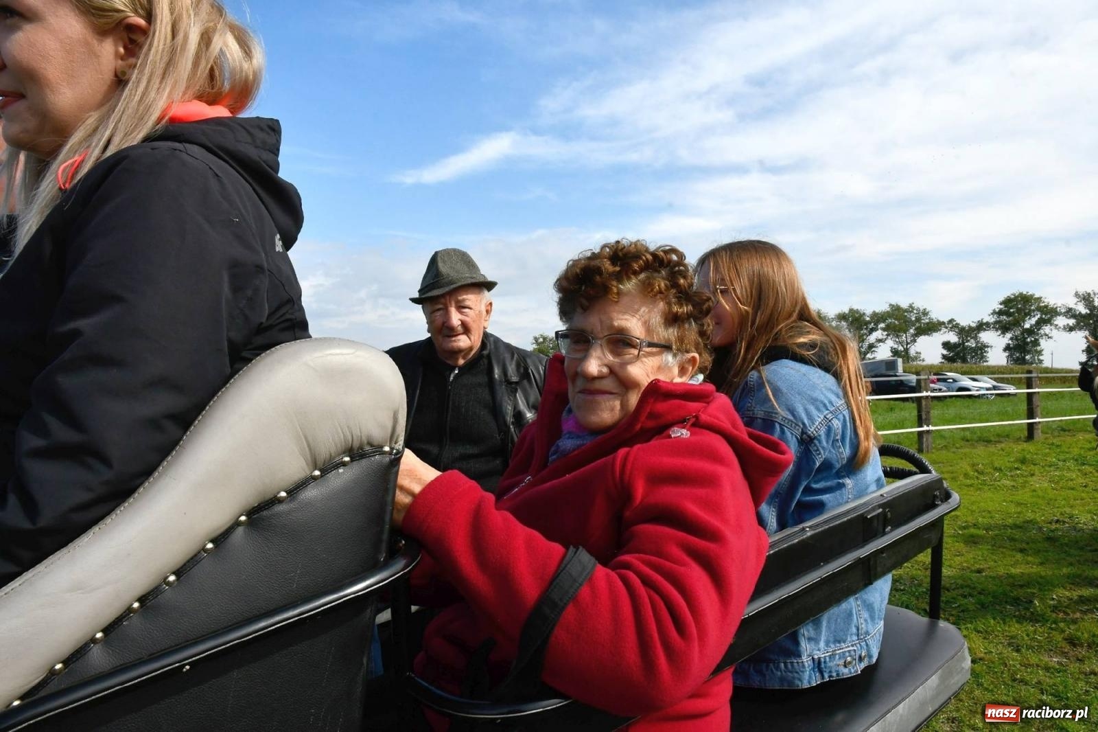 Zdjęcie w galerii na portalu naszraciborz.pl: Ponad sto koni na żerdzińskim Hubertusie [FOTO i WIDEO] wiadomości z regionu