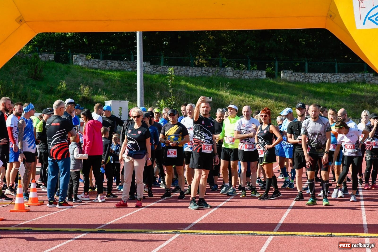Zdjęcie w galerii na portalu naszraciborz.pl: FUN z EASYRUN 24 godziny non-stop [FOTO i WIDEO] wiadomości z regionu