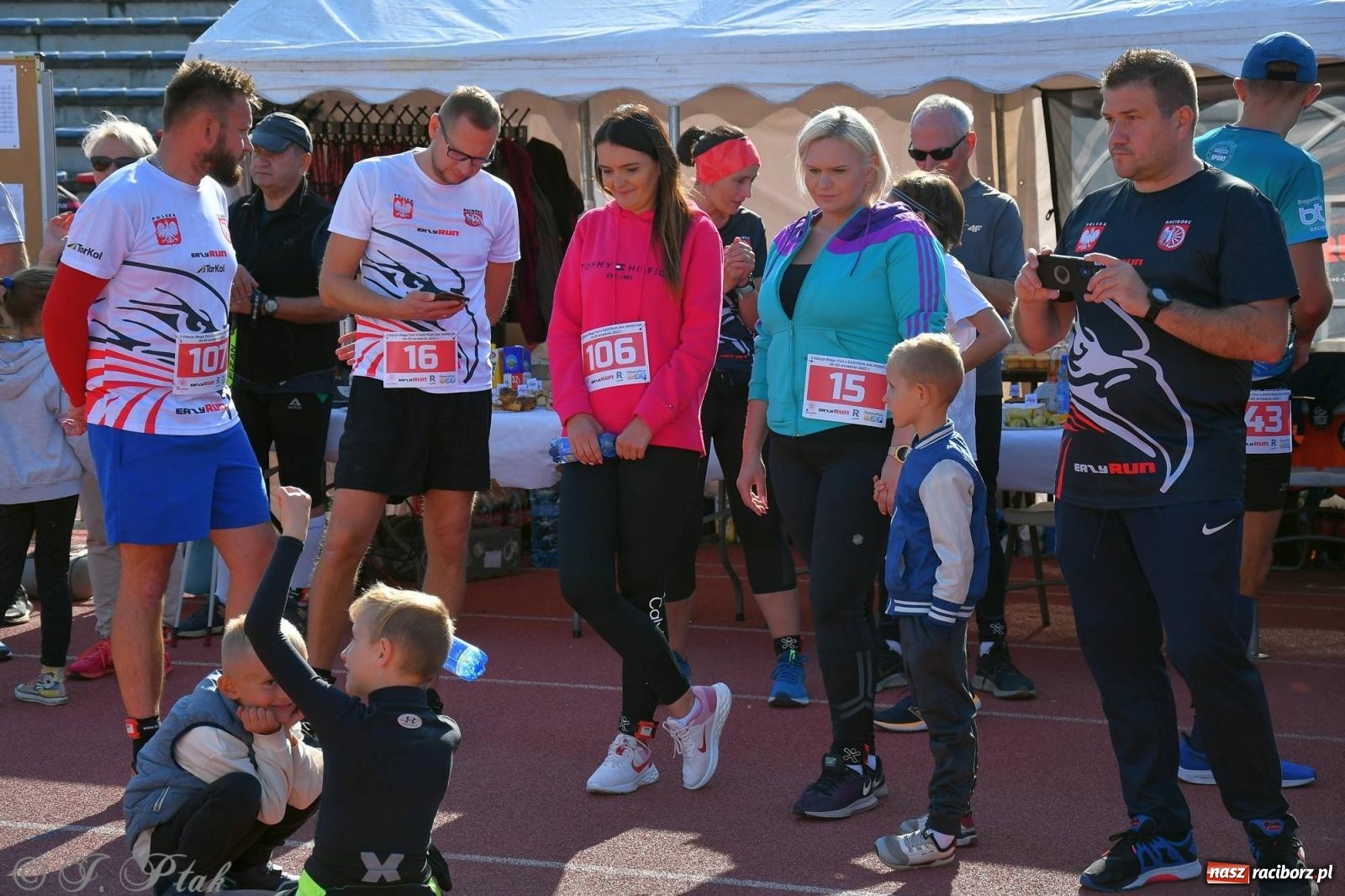 Zdjęcie w galerii na portalu naszraciborz.pl: FUN z EASYRUN 24 godziny non-stop [FOTO i WIDEO] wiadomości z regionu
