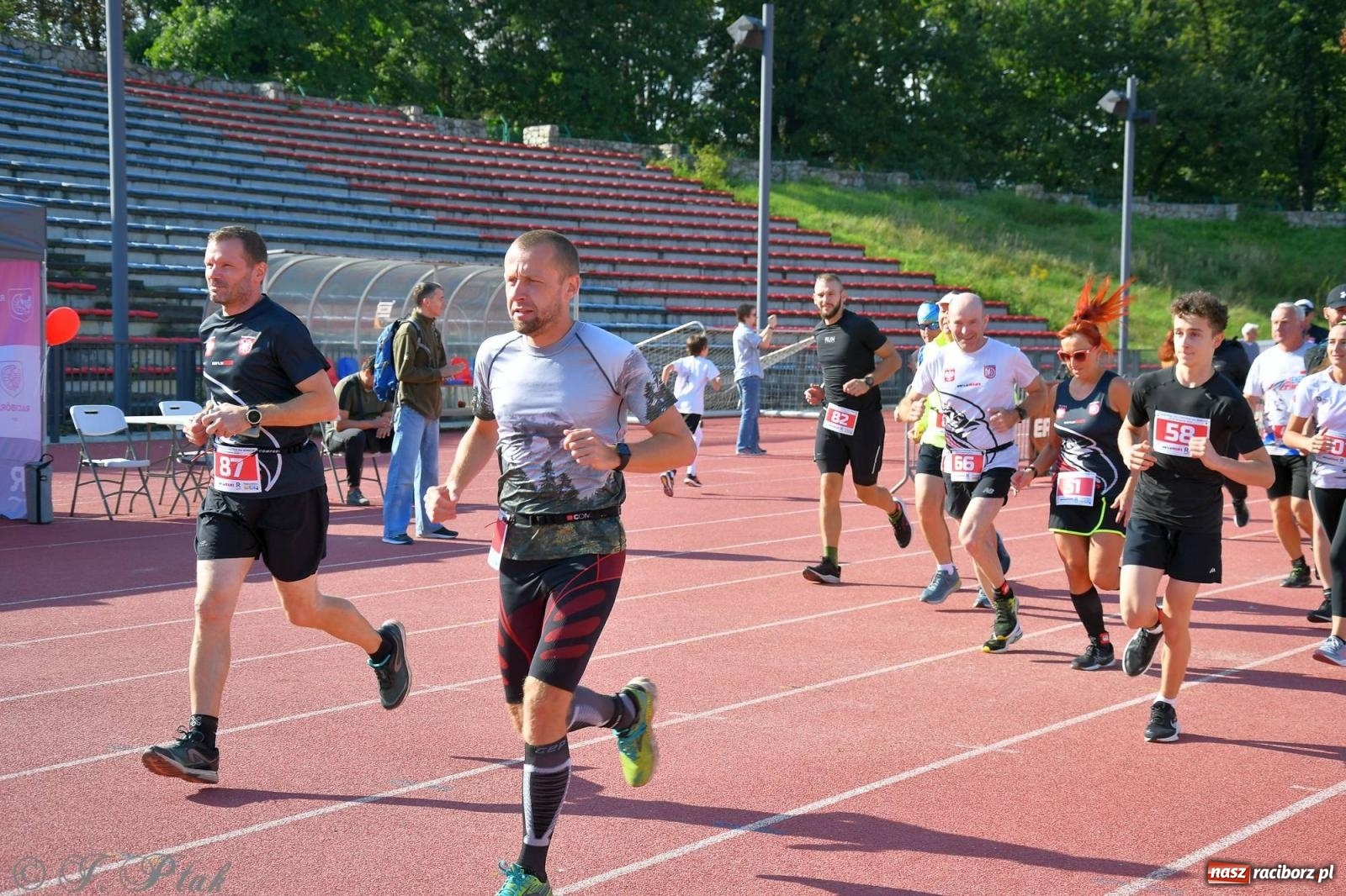 Zdjęcie w galerii na portalu naszraciborz.pl: FUN z EASYRUN 24 godziny non-stop [FOTO i WIDEO] wiadomości z regionu