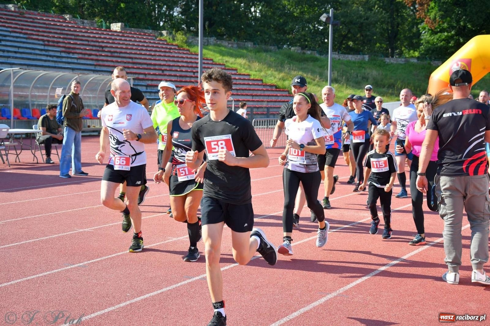 Zdjęcie w galerii na portalu naszraciborz.pl: FUN z EASYRUN 24 godziny non-stop [FOTO i WIDEO] wiadomości z regionu