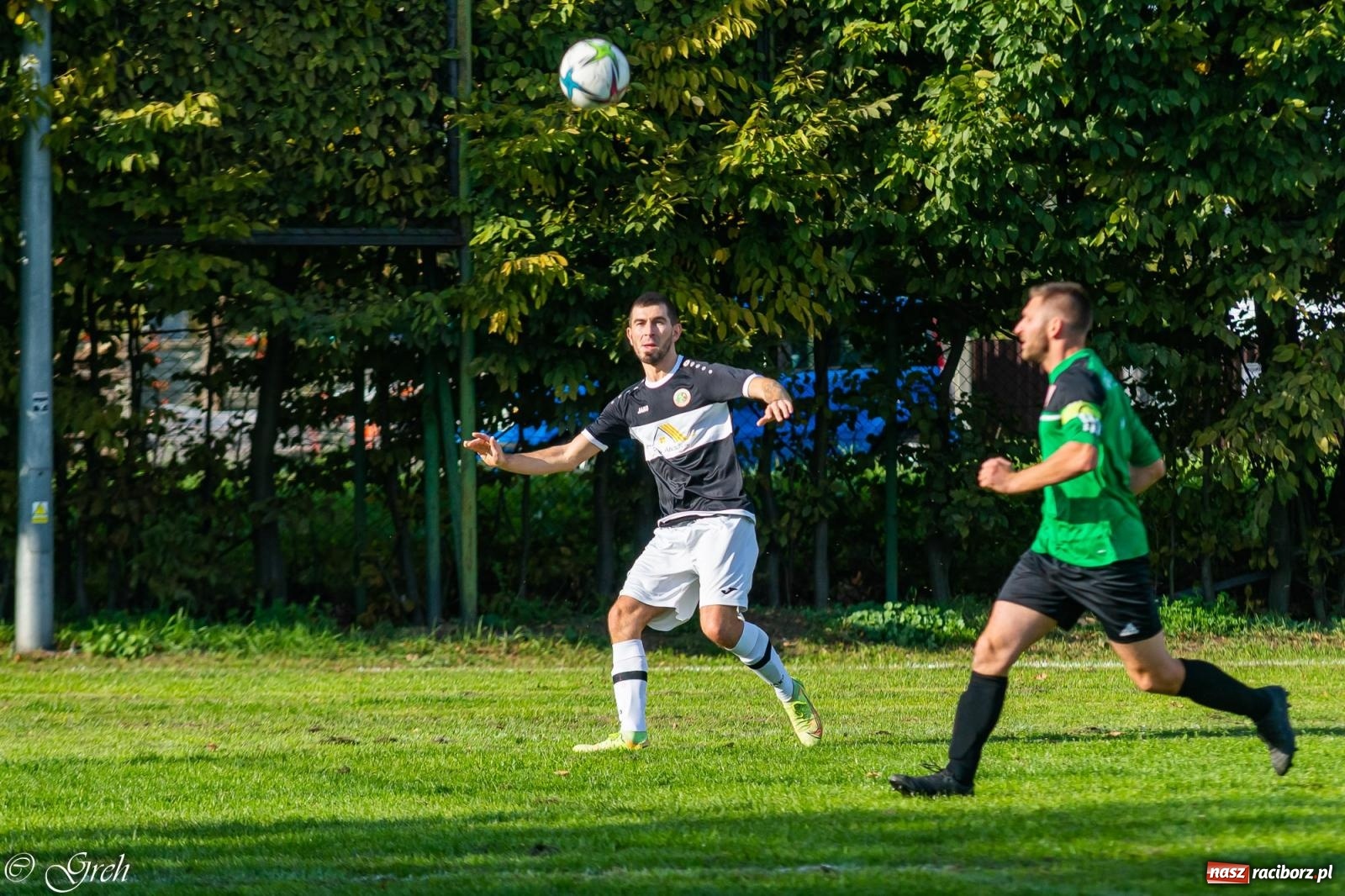 Zdjęcie w galerii na portalu naszraciborz.pl: Wicher Płonia niestraszny pszowskiemu Górnikowi [FOTO] wiadomości z regionu