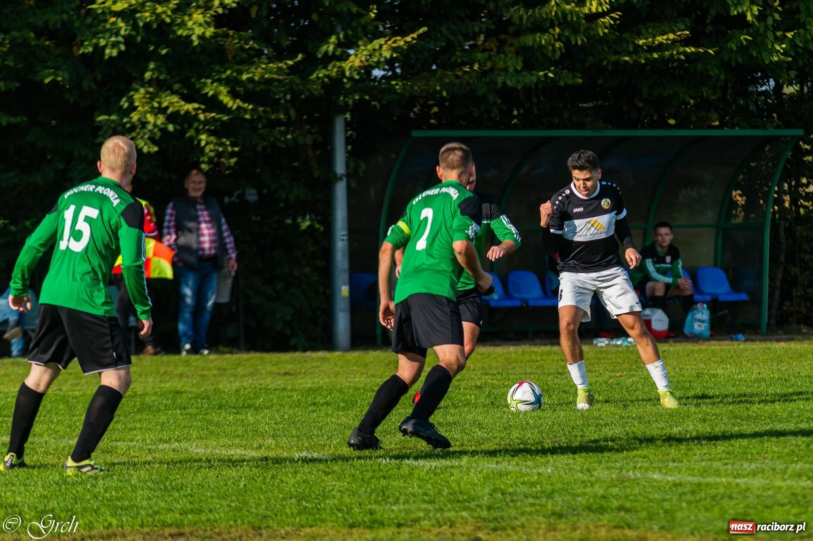 Zdjęcie w galerii na portalu naszraciborz.pl: Wicher Płonia niestraszny pszowskiemu Górnikowi [FOTO] wiadomości z regionu