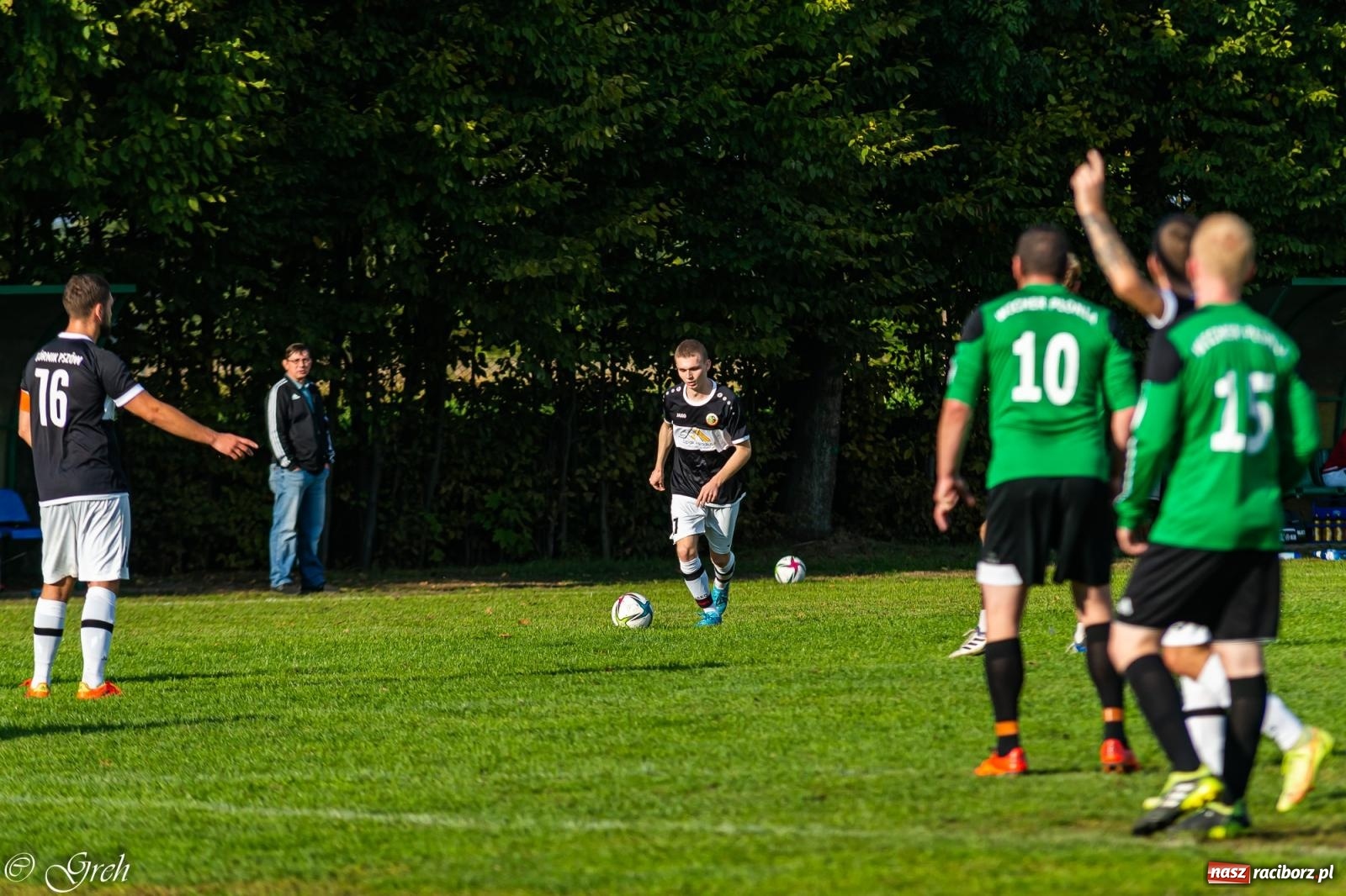 Zdjęcie w galerii na portalu naszraciborz.pl: Wicher Płonia niestraszny pszowskiemu Górnikowi [FOTO] wiadomości z regionu