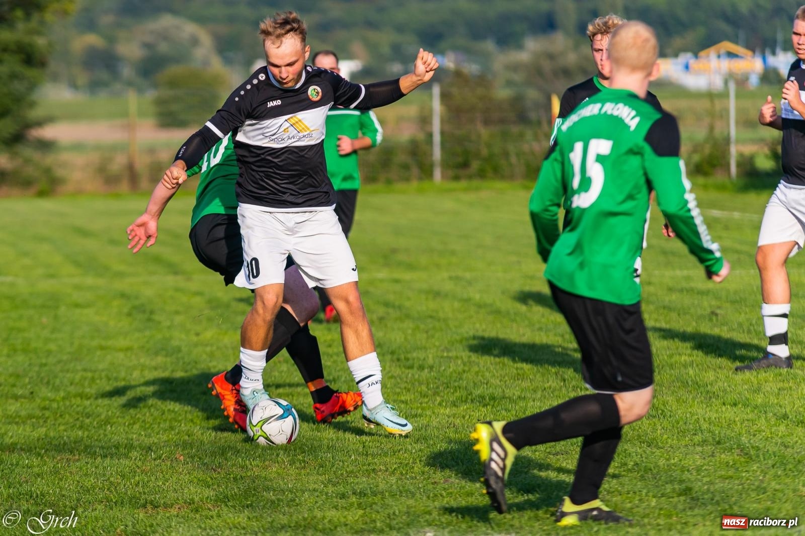 Zdjęcie w galerii na portalu naszraciborz.pl: Wicher Płonia niestraszny pszowskiemu Górnikowi [FOTO] wiadomości z regionu