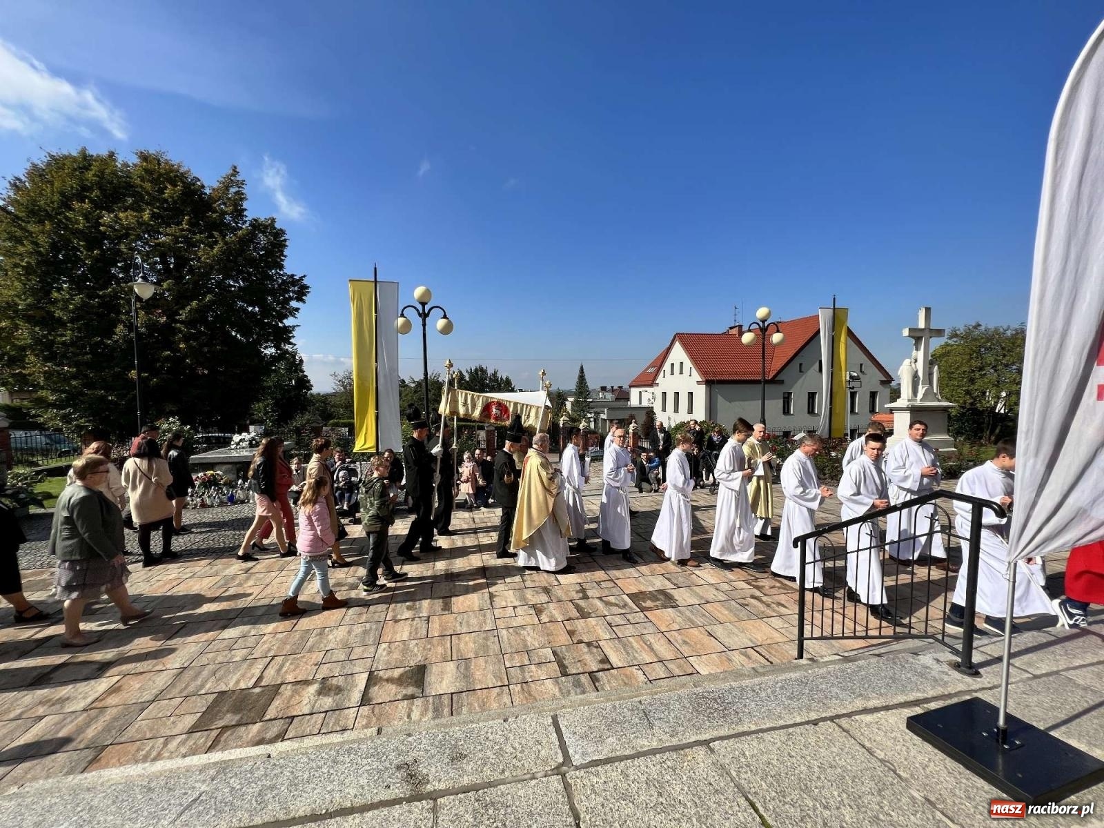 Zdjęcie w galerii na portalu naszraciborz.pl: Największa parafialna uroczystość. Tradycyjny śląski odpust w Brzeziu wiadomości z regionu