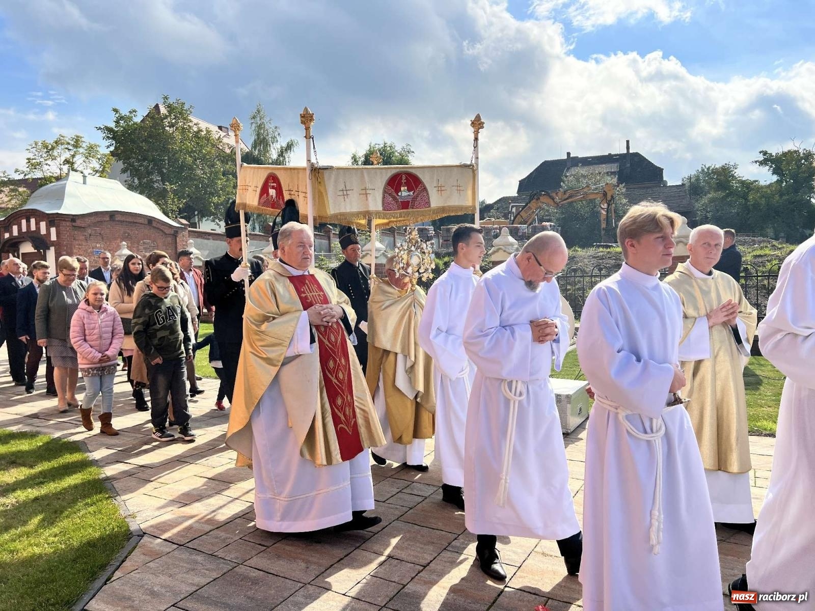 Zdjęcie w galerii na portalu naszraciborz.pl: Największa parafialna uroczystość. Tradycyjny śląski odpust w Brzeziu wiadomości z regionu