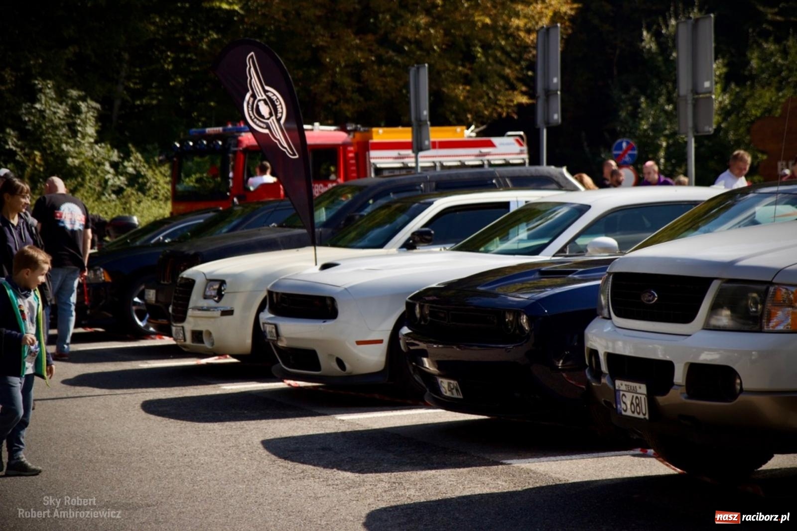 Zdjęcie w galerii na portalu naszraciborz.pl: Trwa festyn charytatywny w raciborskim grodzie. Pomagają Joli wiadomości z regionu