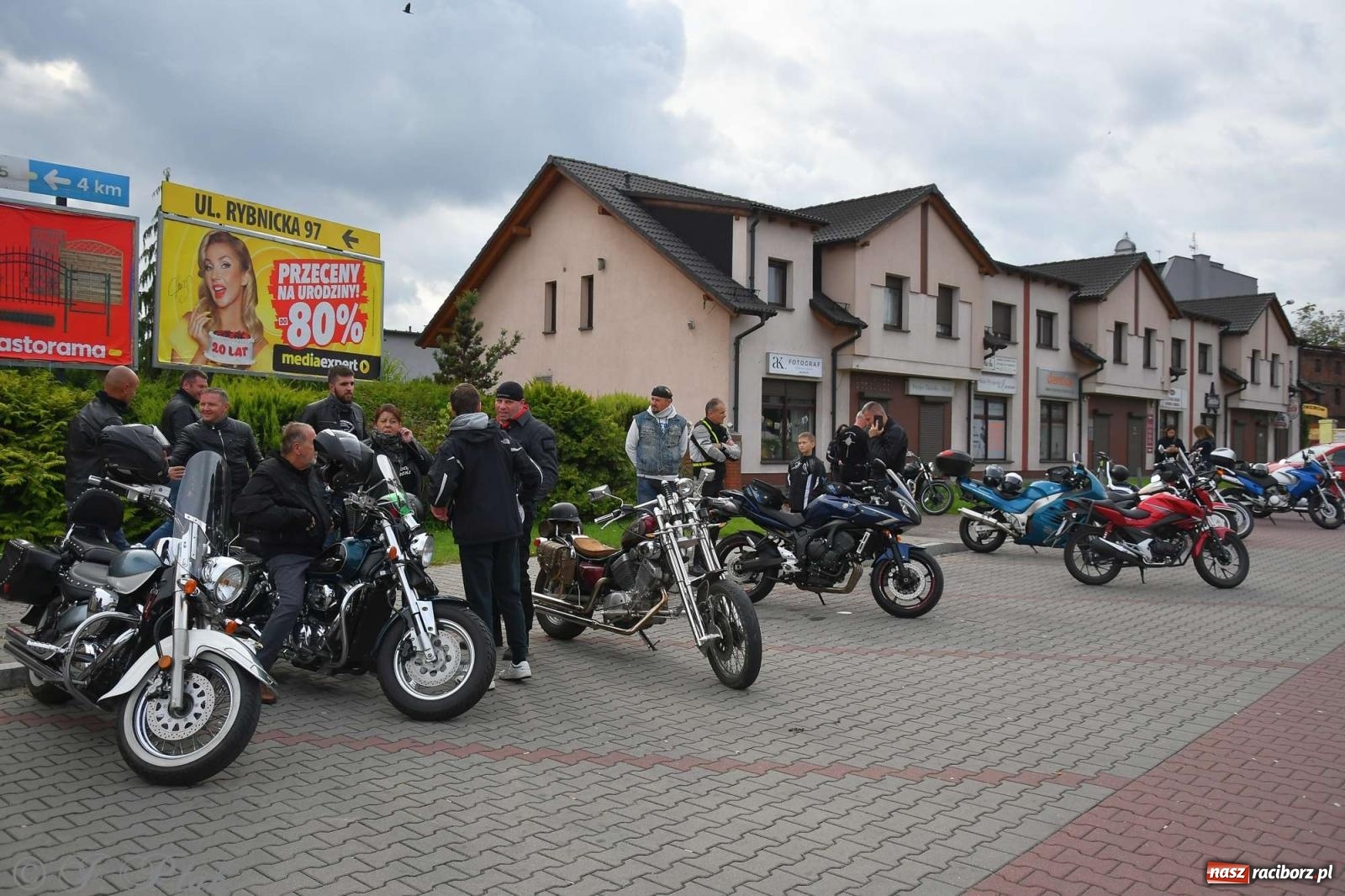 Zdjęcie w galerii na portalu naszraciborz.pl: Sezon na finiszu. Motocyklowe nieszpory przy św. Krzyżu [FOTO i WIDEO] wiadomości z regionu