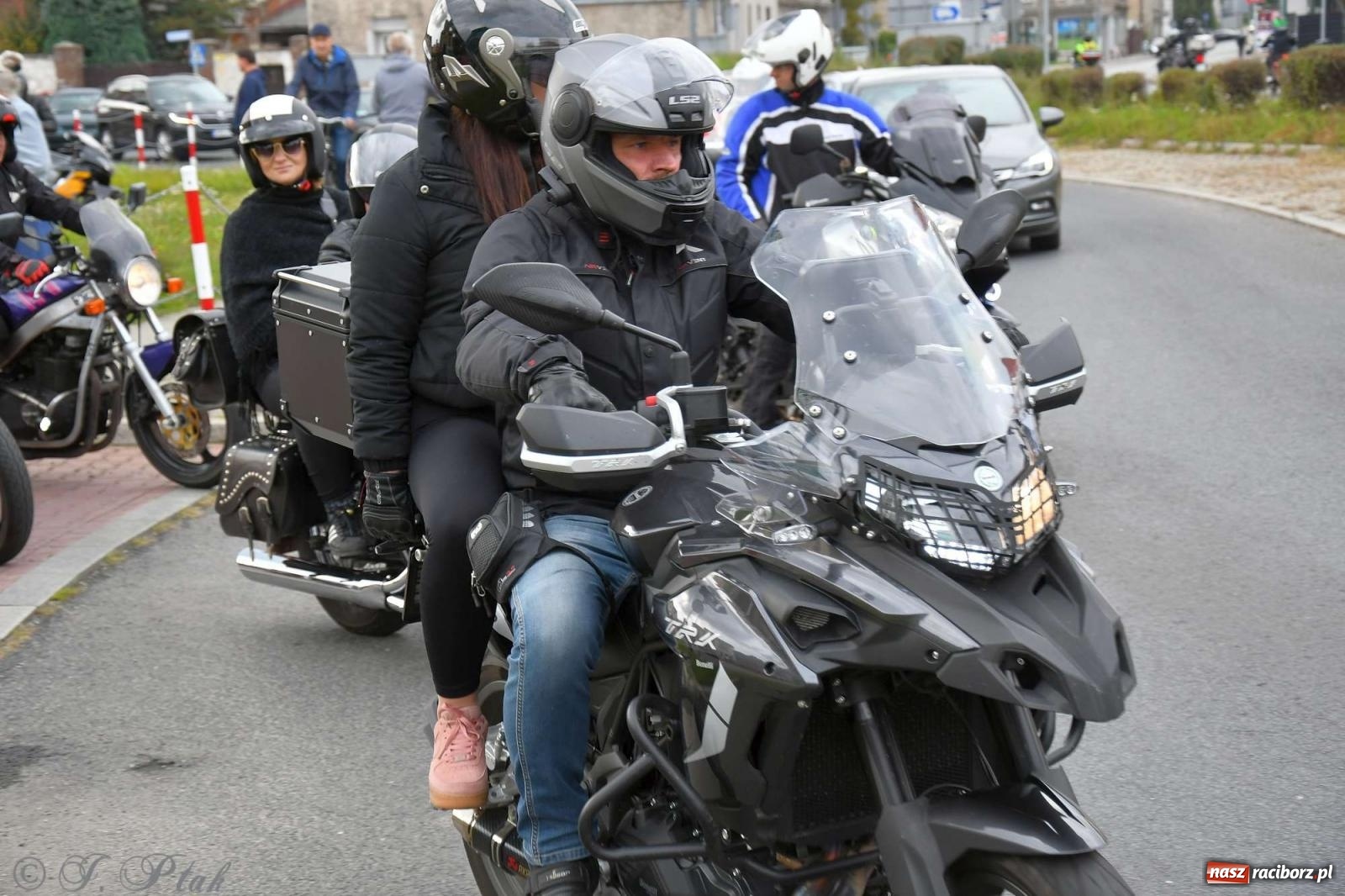 Zdjęcie w galerii na portalu naszraciborz.pl: Sezon na finiszu. Motocyklowe nieszpory przy św. Krzyżu [FOTO i WIDEO] wiadomości z regionu