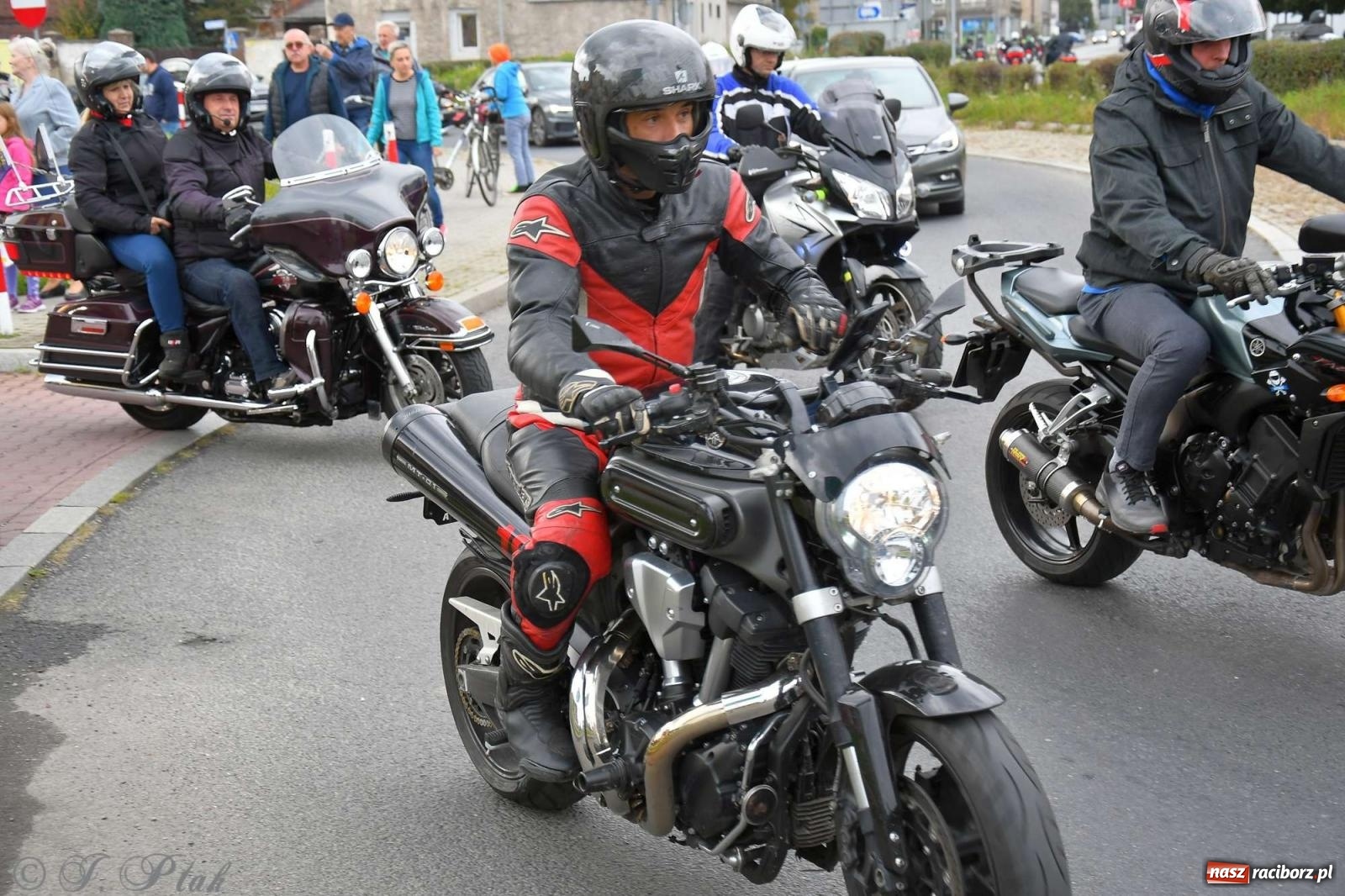 Zdjęcie w galerii na portalu naszraciborz.pl: Sezon na finiszu. Motocyklowe nieszpory przy św. Krzyżu [FOTO i WIDEO] wiadomości z regionu