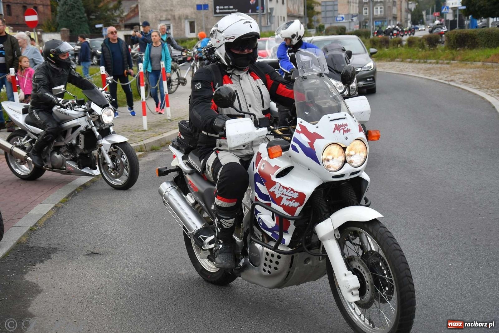 Zdjęcie w galerii na portalu naszraciborz.pl: Sezon na finiszu. Motocyklowe nieszpory przy św. Krzyżu [FOTO i WIDEO] wiadomości z regionu