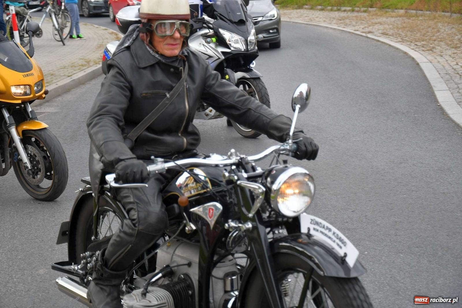 Zdjęcie w galerii na portalu naszraciborz.pl: Sezon na finiszu. Motocyklowe nieszpory przy św. Krzyżu [FOTO i WIDEO] wiadomości z regionu