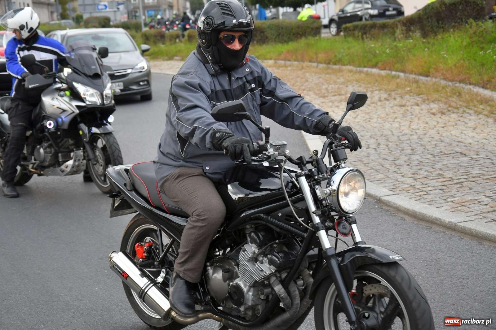 Zdjęcie w galerii na portalu naszraciborz.pl: Sezon na finiszu. Motocyklowe nieszpory przy św. Krzyżu [FOTO i WIDEO] wiadomości z regionu