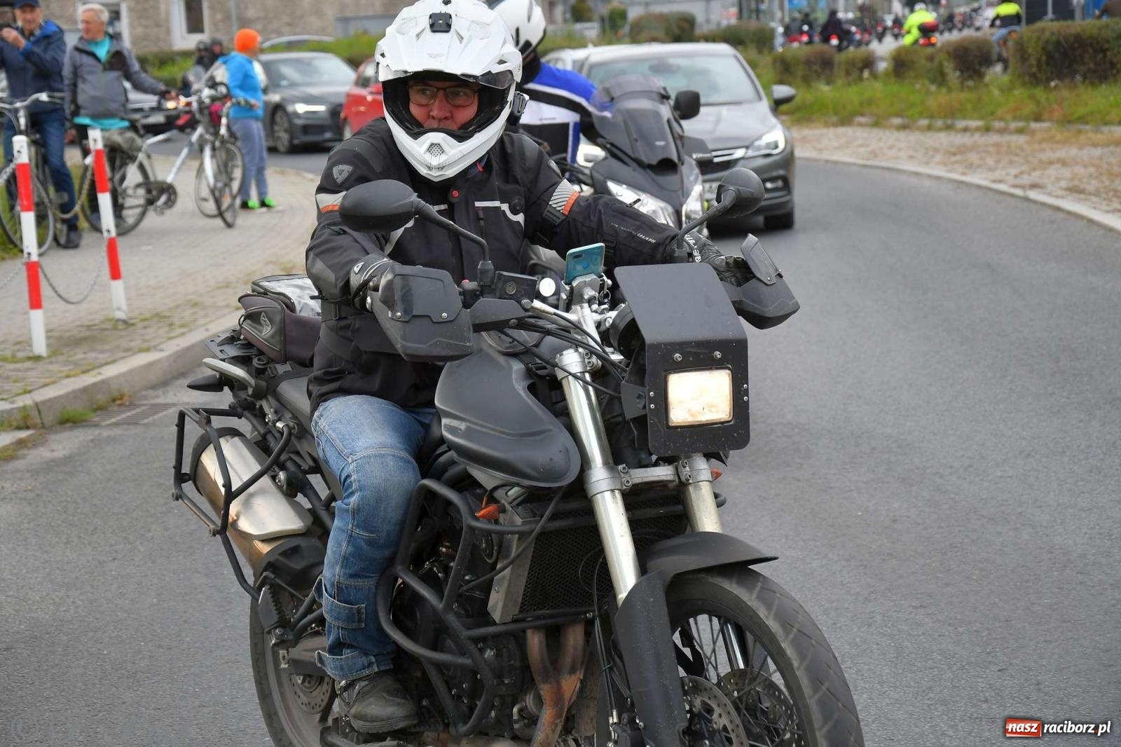 Zdjęcie w galerii na portalu naszraciborz.pl: Sezon na finiszu. Motocyklowe nieszpory przy św. Krzyżu [FOTO i WIDEO] wiadomości z regionu