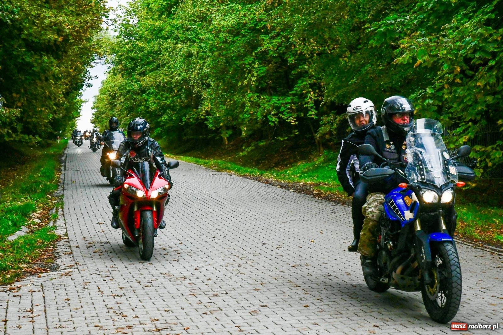 Zdjęcie w galerii na portalu naszraciborz.pl: Sezon na finiszu. Motocyklowe nieszpory przy św. Krzyżu [FOTO i WIDEO] wiadomości z regionu