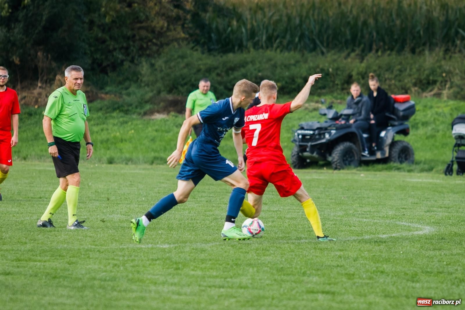 Zdjęcie w galerii na portalu naszraciborz.pl: Niespodzianka w Cyprzanowie. Outsider pokonał faworyta [FOTO] wiadomości z regionu