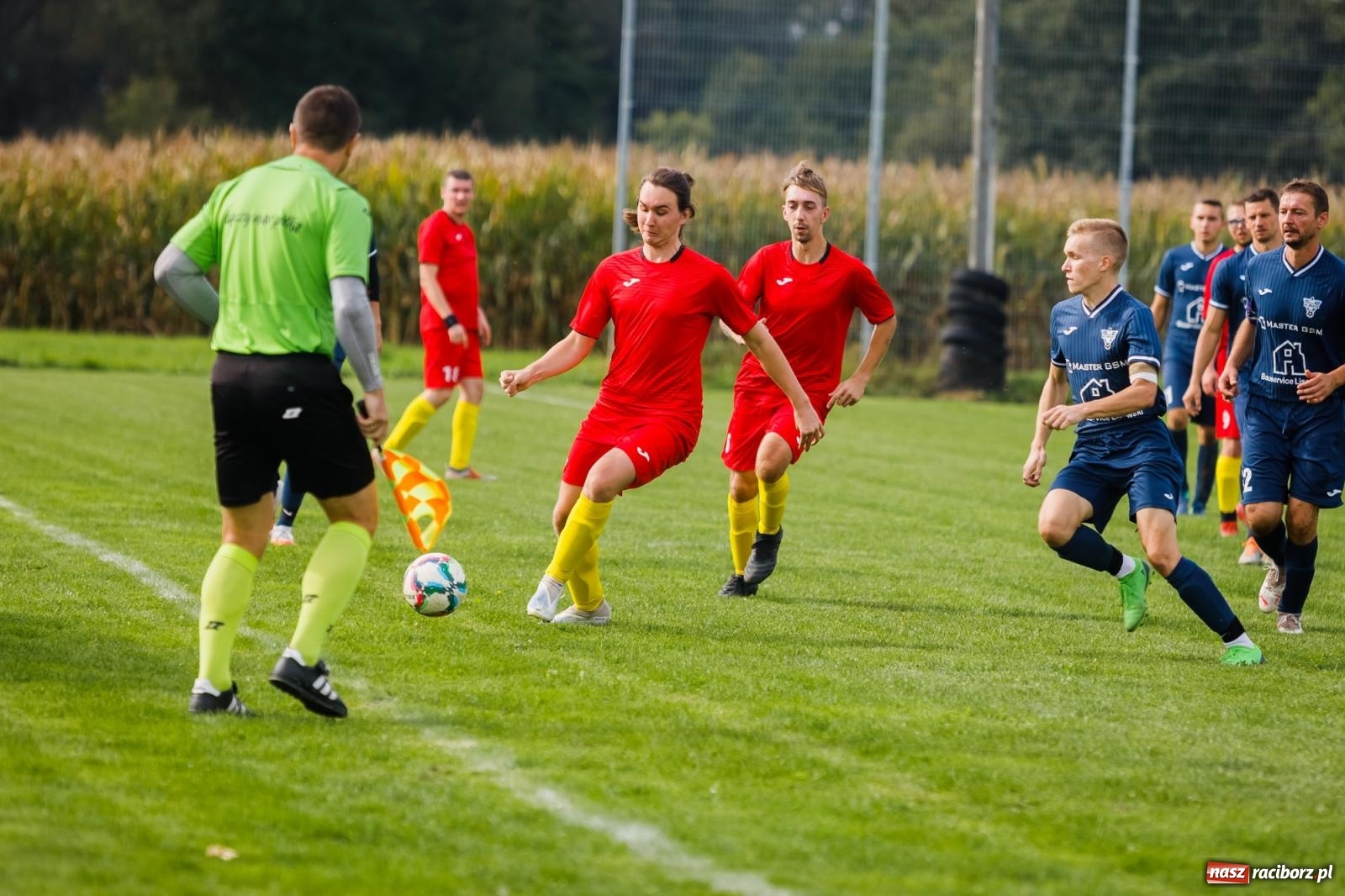 Zdjęcie w galerii na portalu naszraciborz.pl: Niespodzianka w Cyprzanowie. Outsider pokonał faworyta [FOTO] wiadomości z regionu
