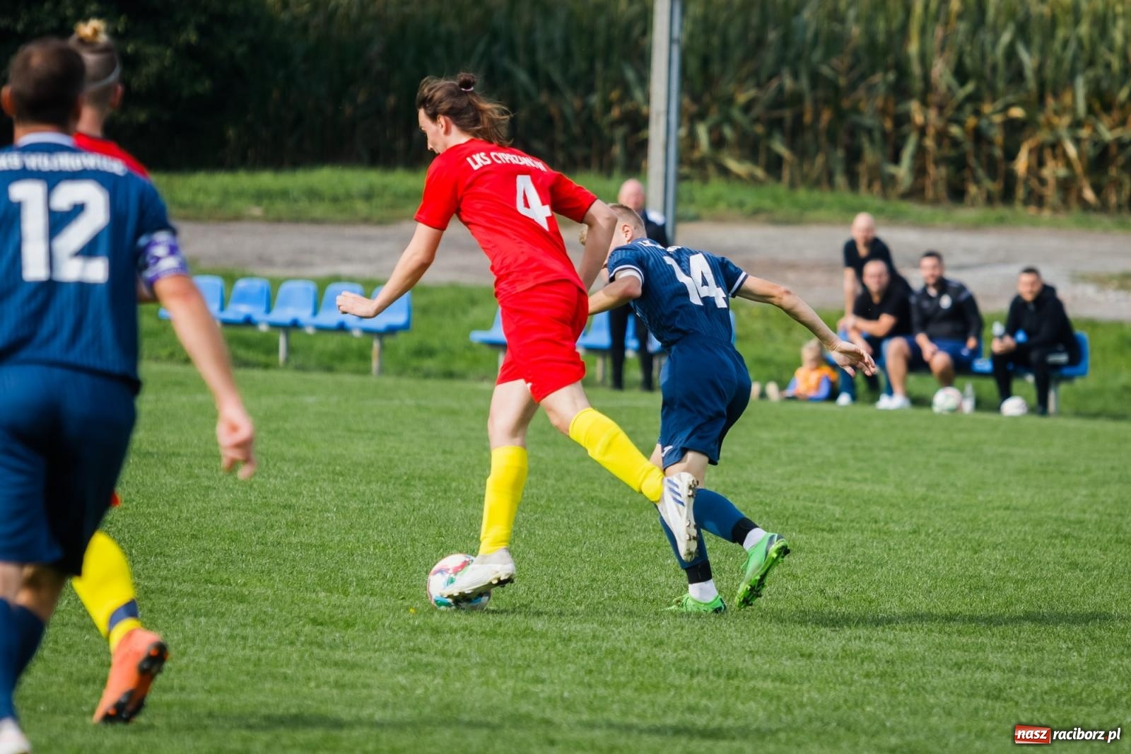 Zdjęcie w galerii na portalu naszraciborz.pl: Niespodzianka w Cyprzanowie. Outsider pokonał faworyta [FOTO] wiadomości z regionu