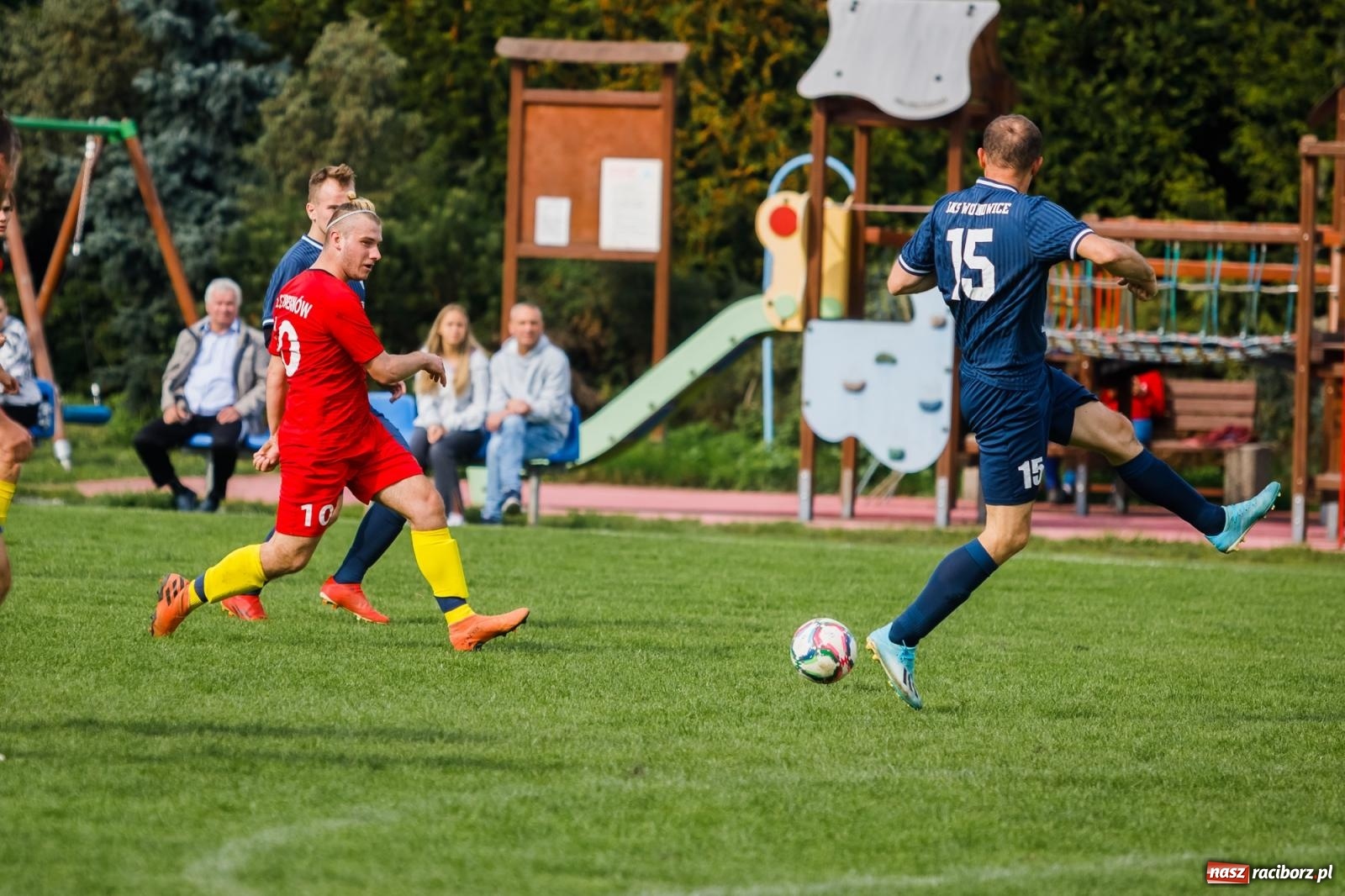 Zdjęcie w galerii na portalu naszraciborz.pl: Niespodzianka w Cyprzanowie. Outsider pokonał faworyta [FOTO] wiadomości z regionu