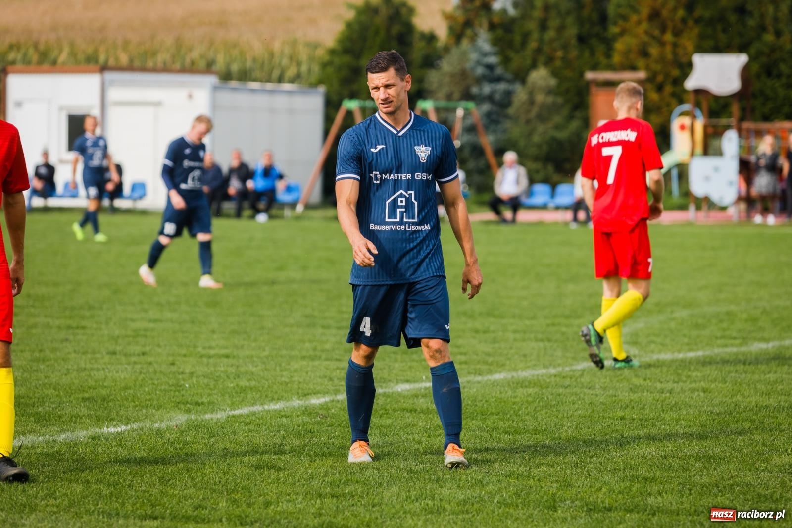 Zdjęcie w galerii na portalu naszraciborz.pl: Niespodzianka w Cyprzanowie. Outsider pokonał faworyta [FOTO] wiadomości z regionu