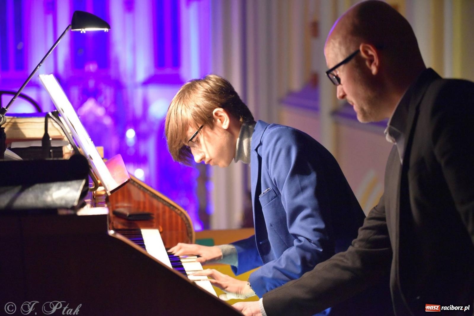 Zdjęcie w galerii na portalu naszraciborz.pl: Solidaris Bras i młodzi wirtuozi organów w kościele na Ostrogu wiadomości z regionu