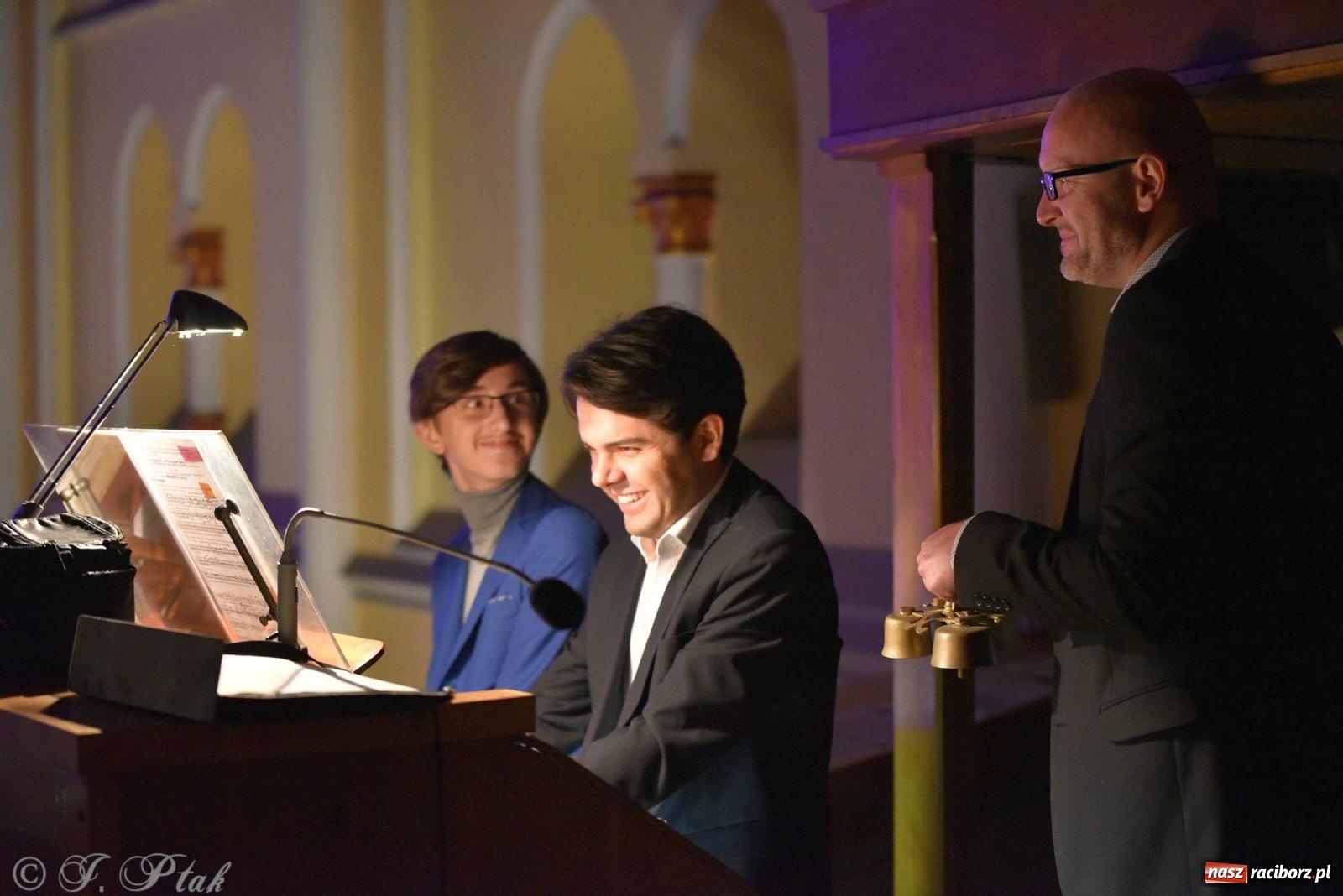 Zdjęcie w galerii na portalu naszraciborz.pl: Solidaris Bras i młodzi wirtuozi organów w kościele na Ostrogu wiadomości z regionu