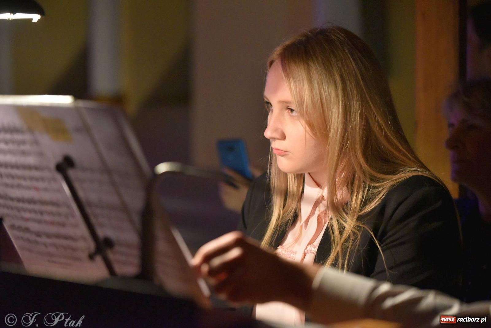 Zdjęcie w galerii na portalu naszraciborz.pl: Solidaris Bras i młodzi wirtuozi organów w kościele na Ostrogu wiadomości z regionu