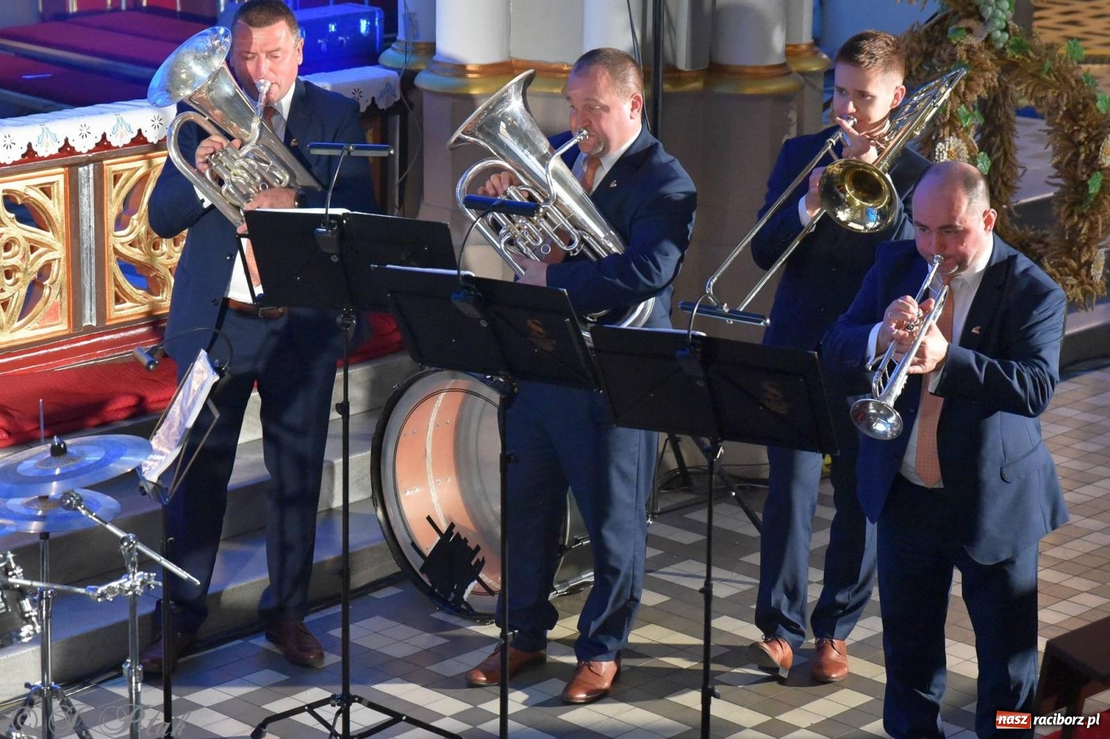 Zdjęcie w galerii na portalu naszraciborz.pl: Solidaris Bras i młodzi wirtuozi organów w kościele na Ostrogu wiadomości z regionu