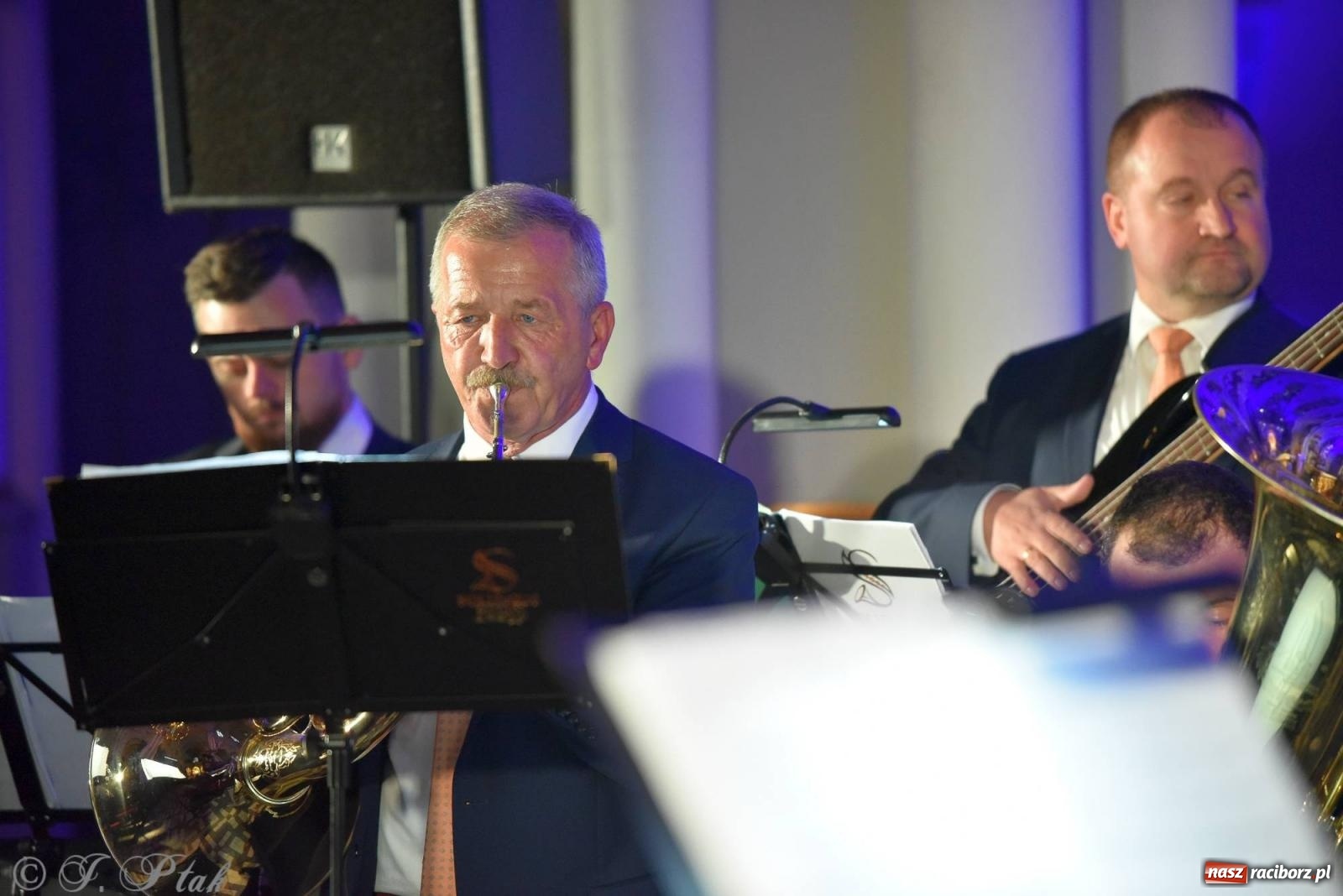 Zdjęcie w galerii na portalu naszraciborz.pl: Solidaris Bras i młodzi wirtuozi organów w kościele na Ostrogu wiadomości z regionu