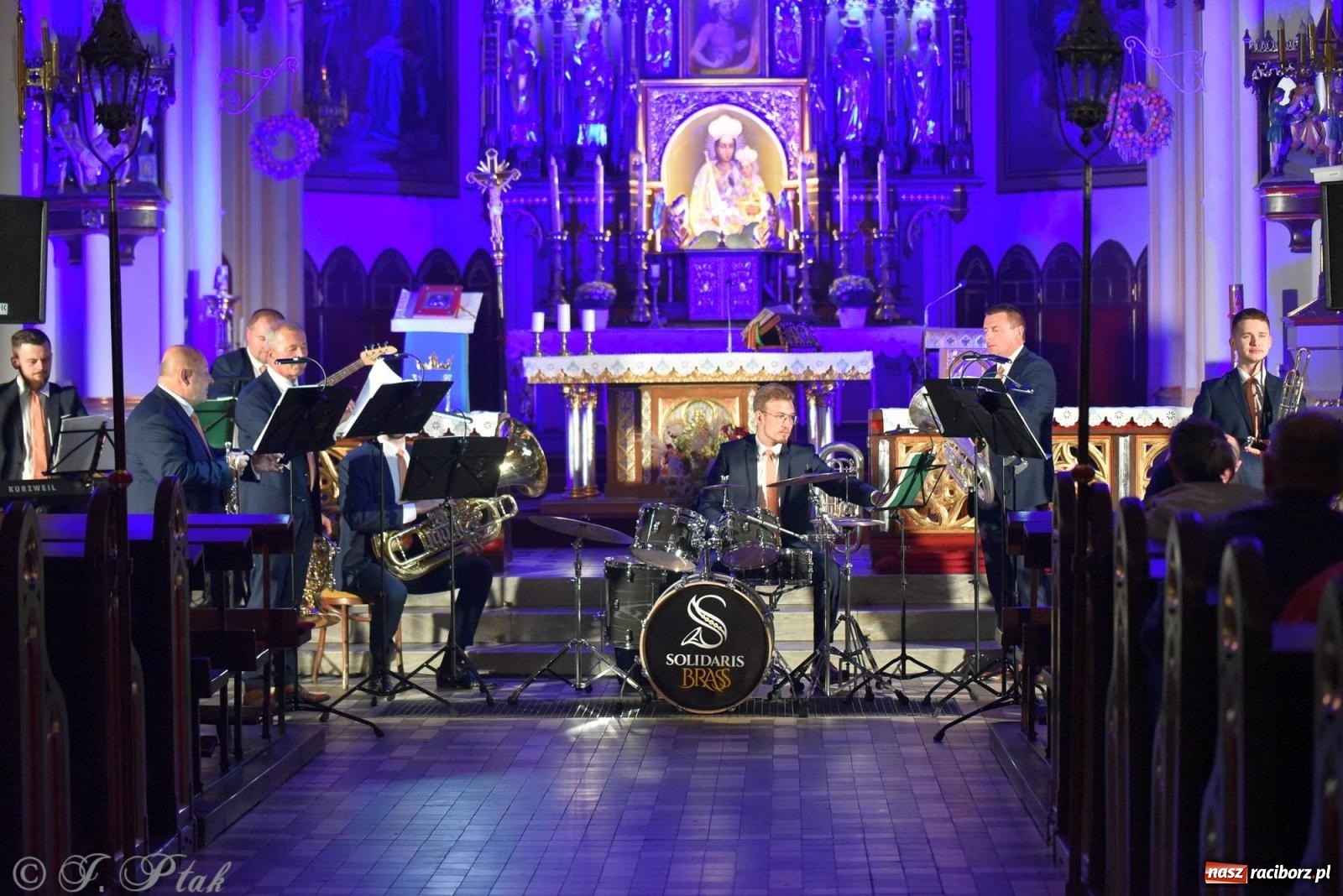 Zdjęcie w galerii na portalu naszraciborz.pl: Solidaris Bras i młodzi wirtuozi organów w kościele na Ostrogu wiadomości z regionu