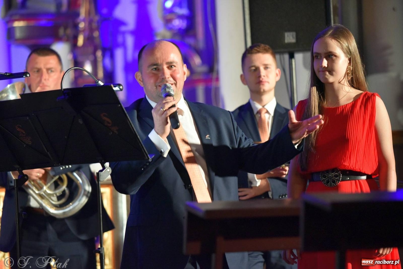 Zdjęcie w galerii na portalu naszraciborz.pl: Solidaris Bras i młodzi wirtuozi organów w kościele na Ostrogu wiadomości z regionu