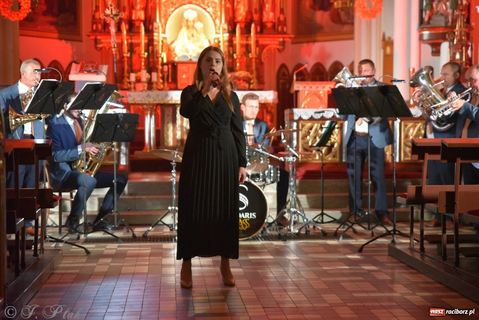 Zdjęcie w galerii na portalu naszraciborz.pl: Solidaris Bras i młodzi wirtuozi organów w kościele na Ostrogu wiadomości z regionu