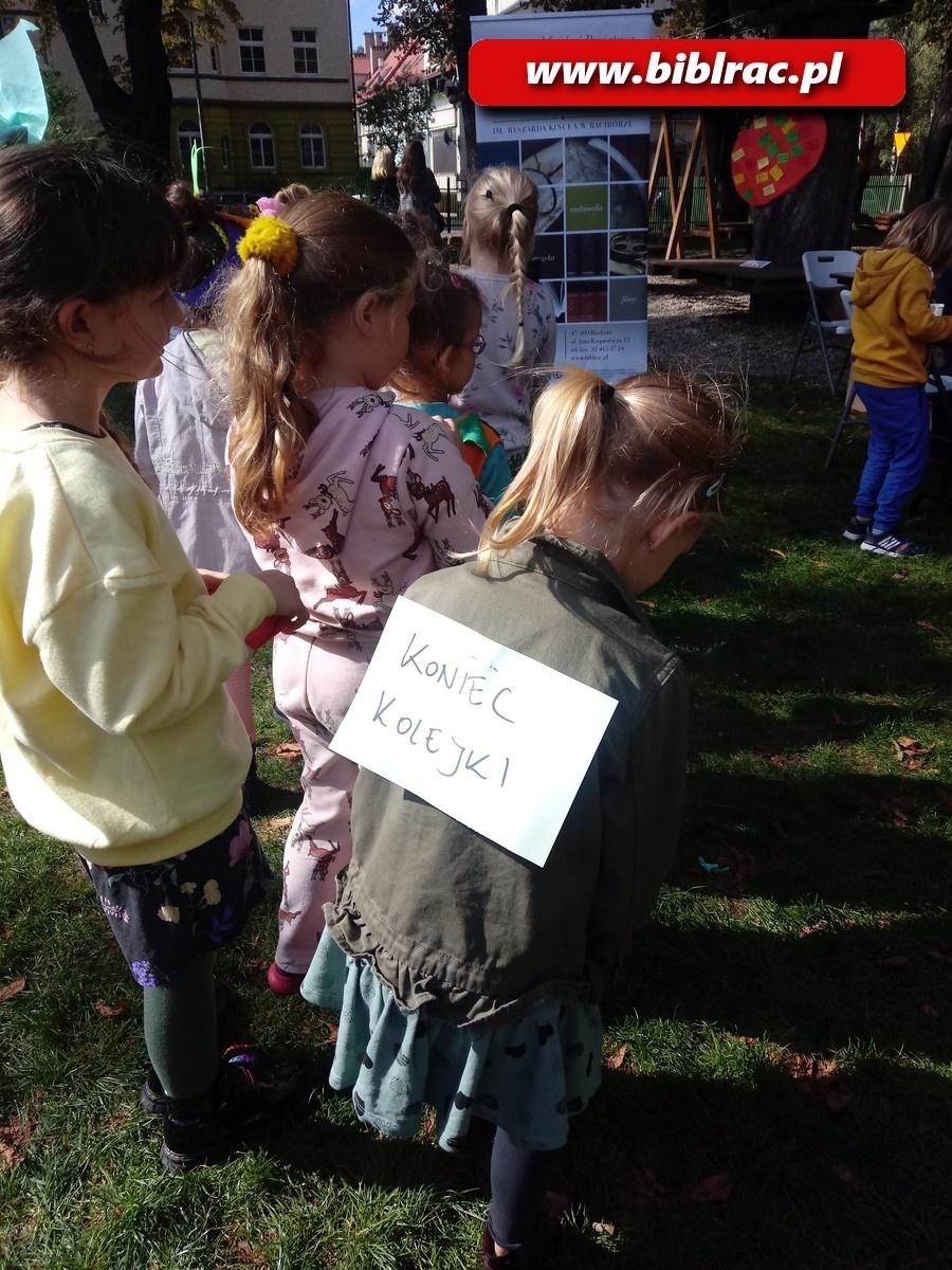 Zdjęcie w galerii na portalu naszraciborz.pl: Raciborska książnica na Święcie Dyni wiadomości z regionu