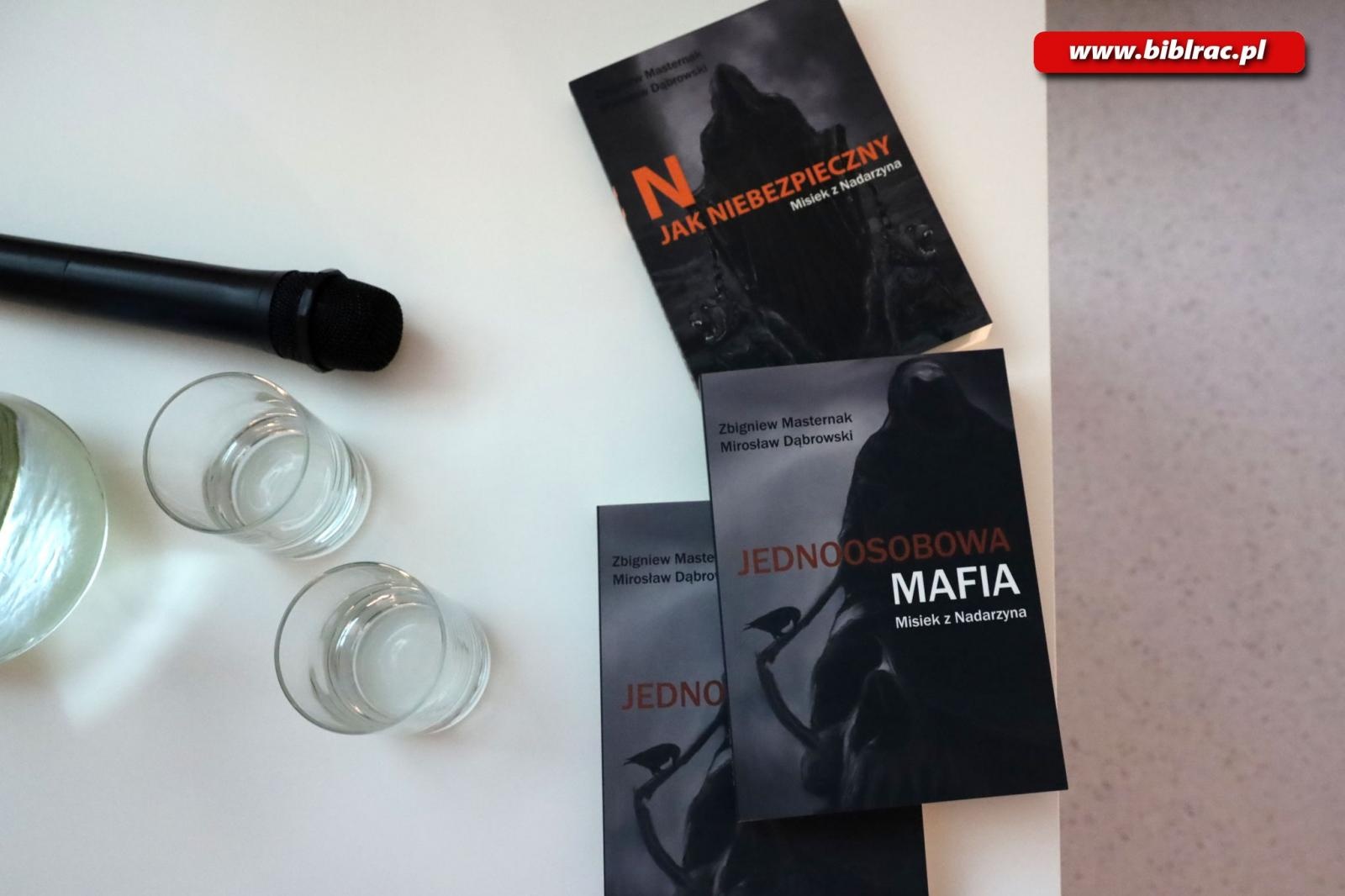 Zdjęcie w galerii na portalu naszraciborz.pl: Zbigniew Masternak w raciborskiej bibliotece wiadomości z regionu