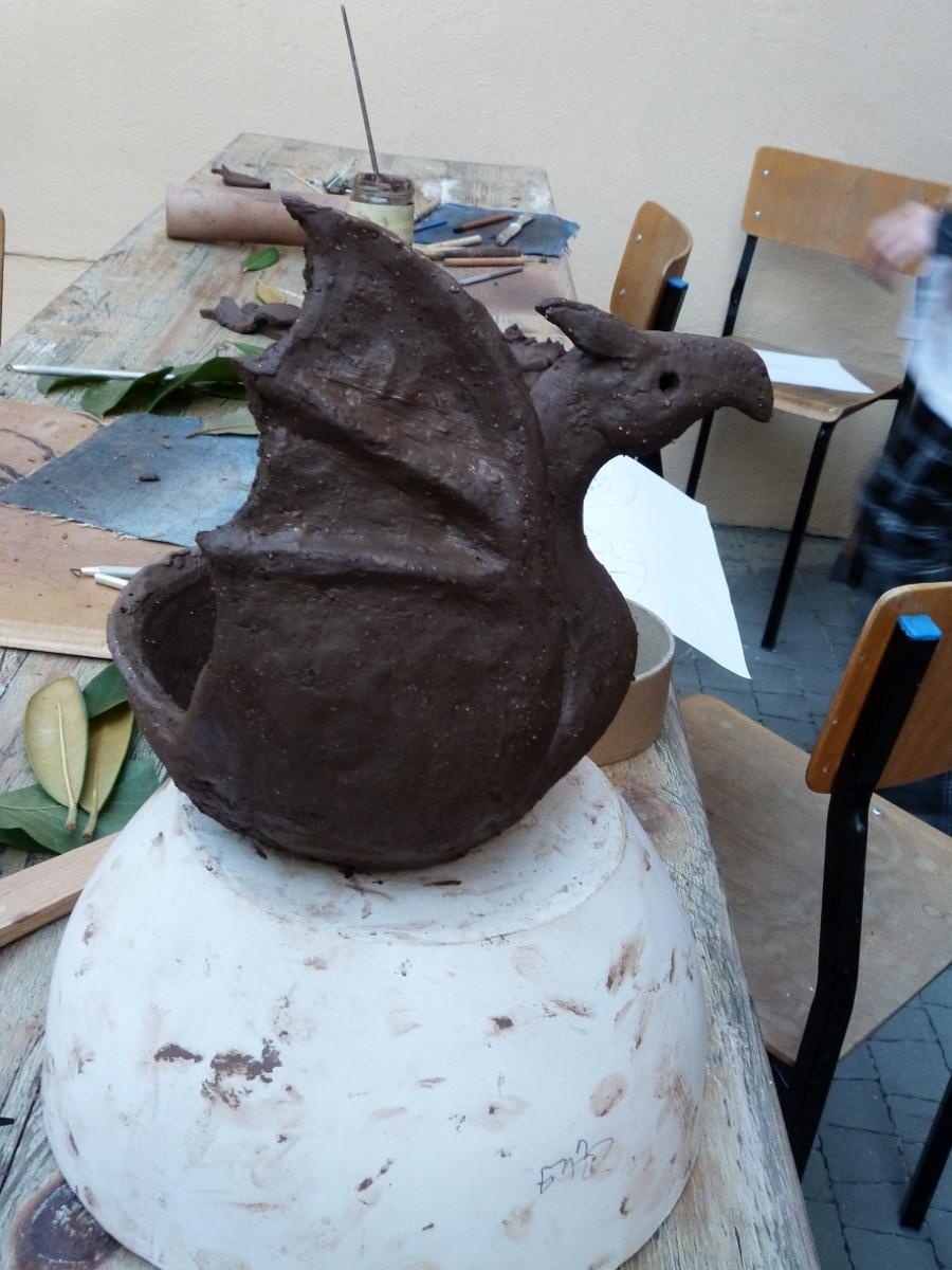 Zdjęcie w galerii na portalu naszraciborz.pl: Spotkanie ze sztuką w Otwartym ogrodzie ZSO nr 1 wiadomości z regionu