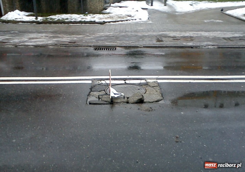 Zdjęcie w galerii na portalu naszraciborz.pl: Jak miasto dba o swoją drogę wiadomości z regionu