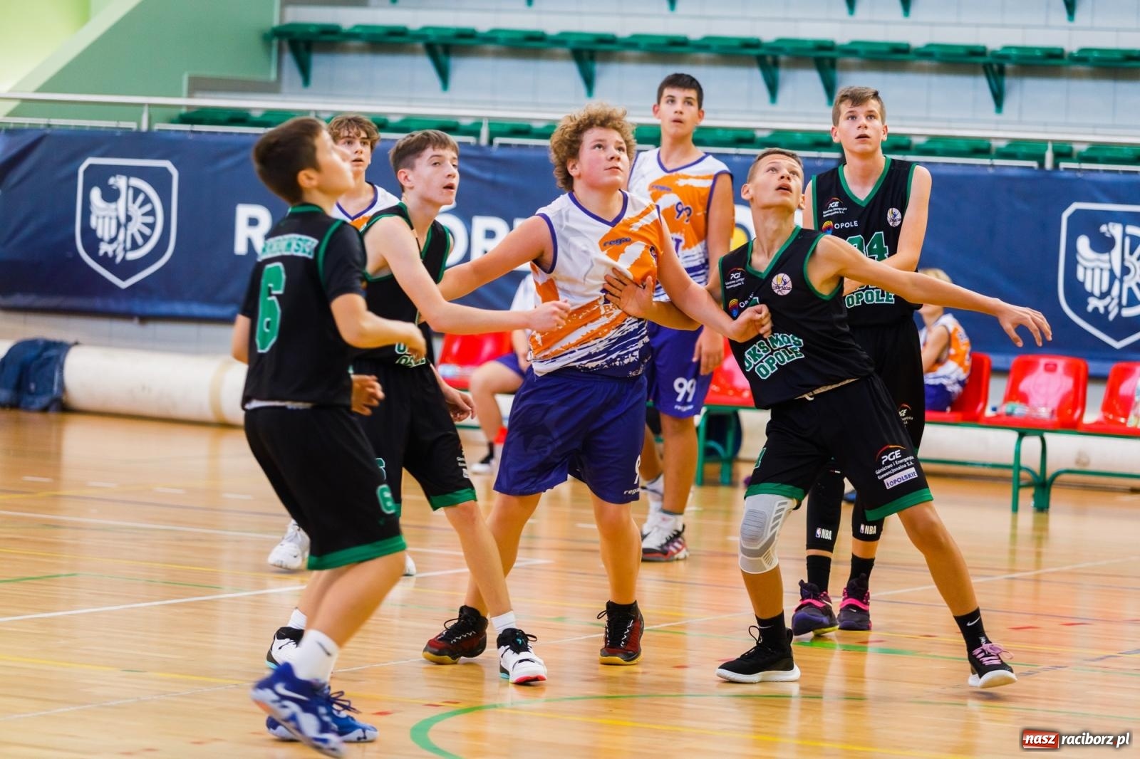 Zdjęcie w galerii na portalu naszraciborz.pl: Koszykówka. Choć bardzo się starali, Opola nie pokonali [FOTO] wiadomości z regionu